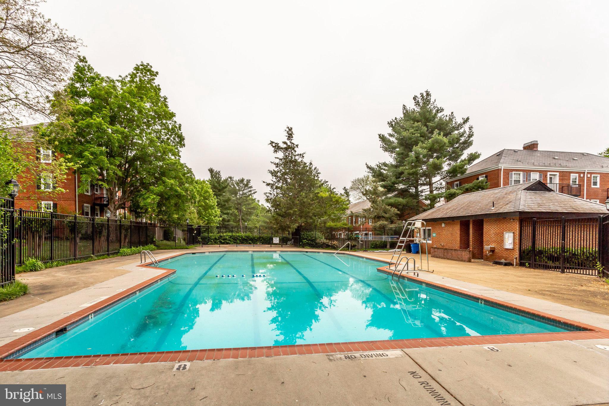 FAIRLINGTON VILLAGE - Residential