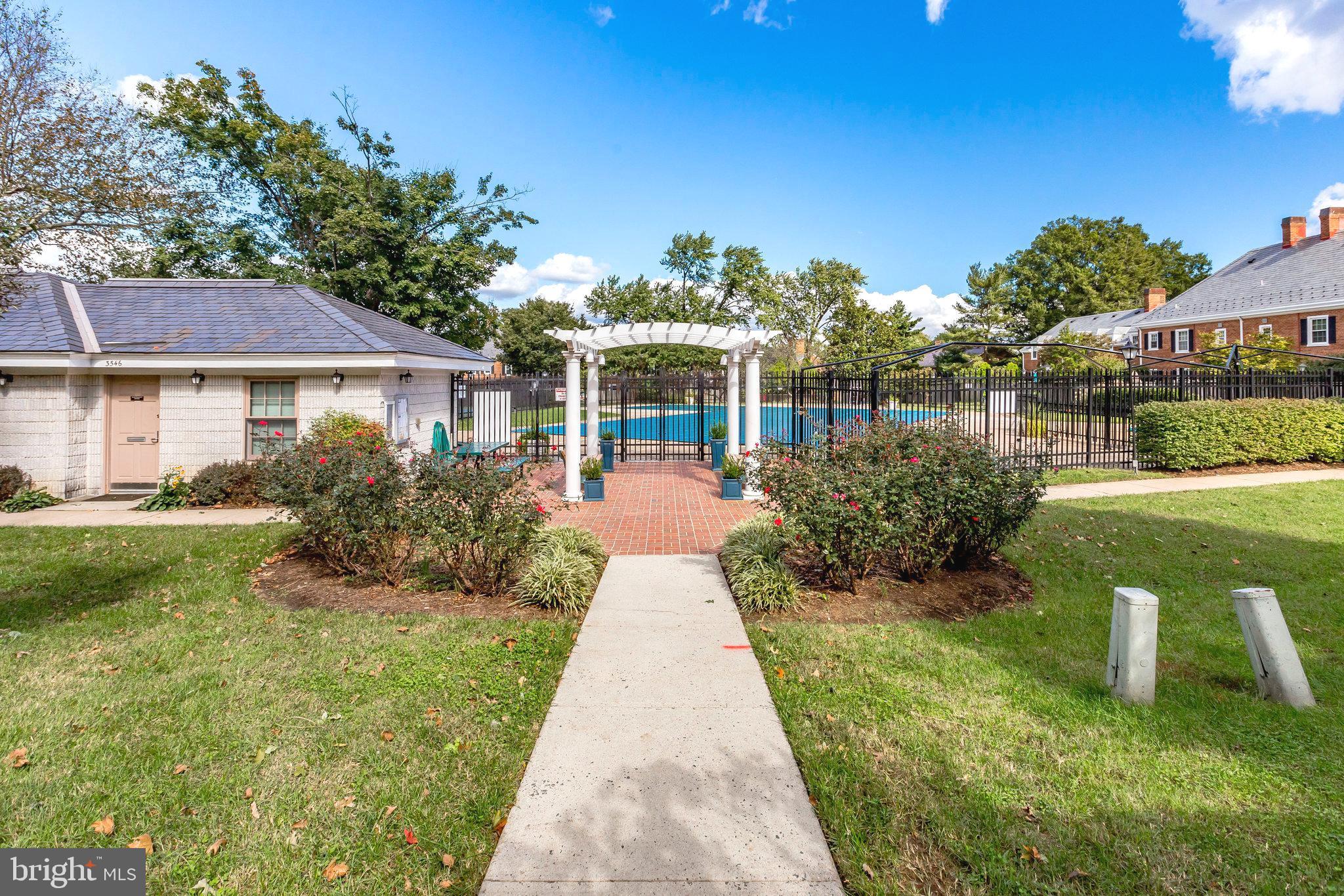 FAIRLINGTON VILLAGE - Residential