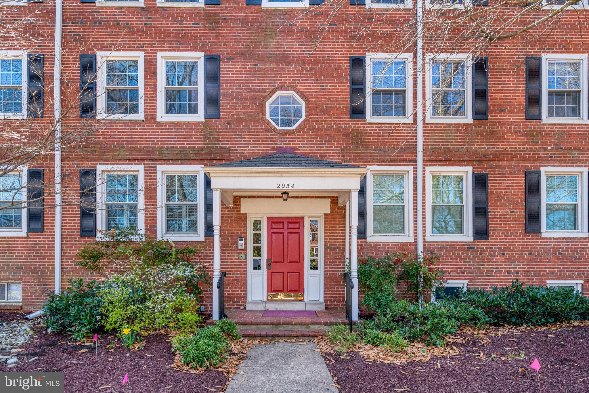 FAIRLINGTON VILLAGE - Residential