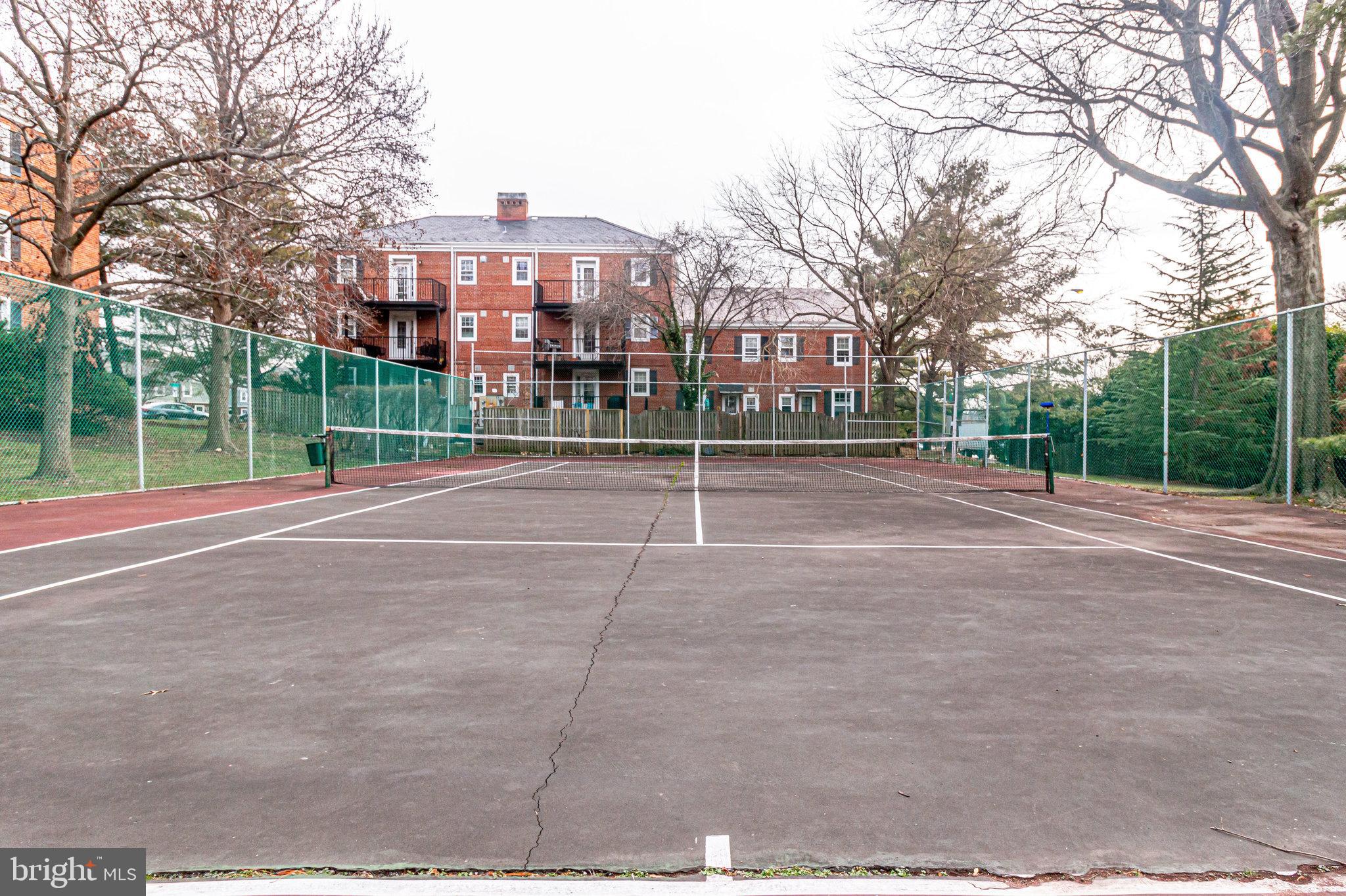 FAIRLINGTON VILLAGE - Residential