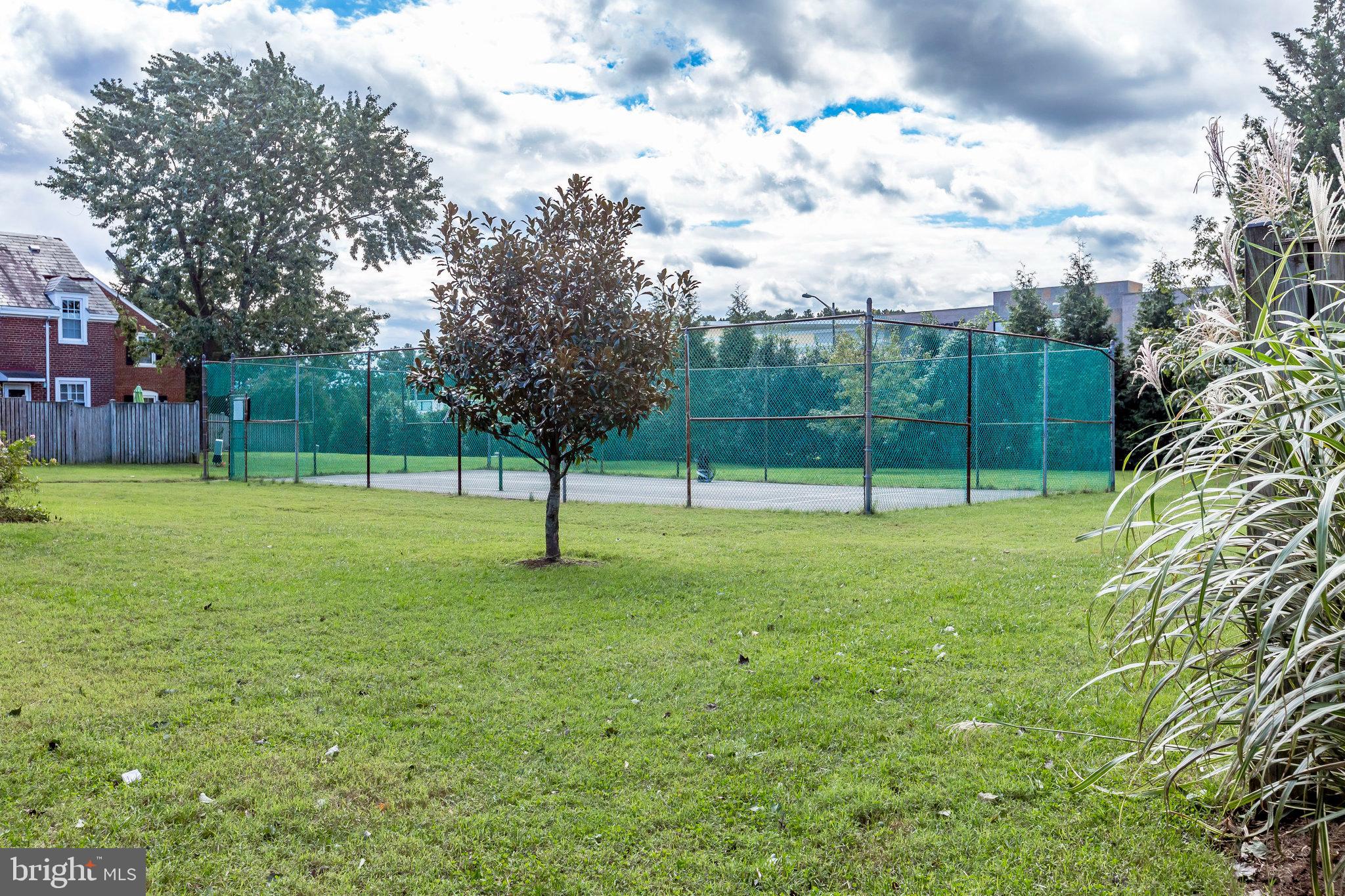 FAIRLINGTON VILLAGE - Residential