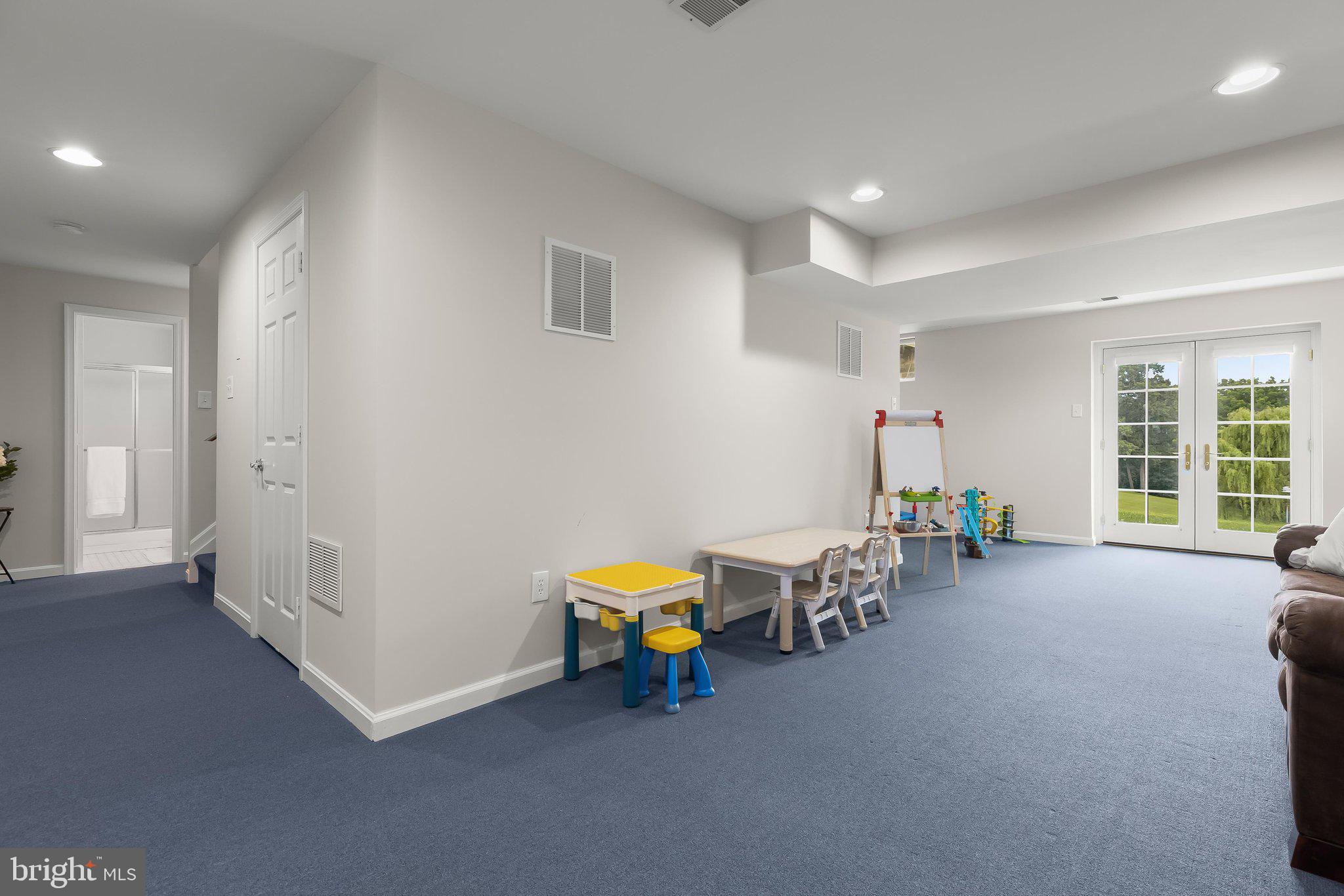 HURLINE FARMS - Residential