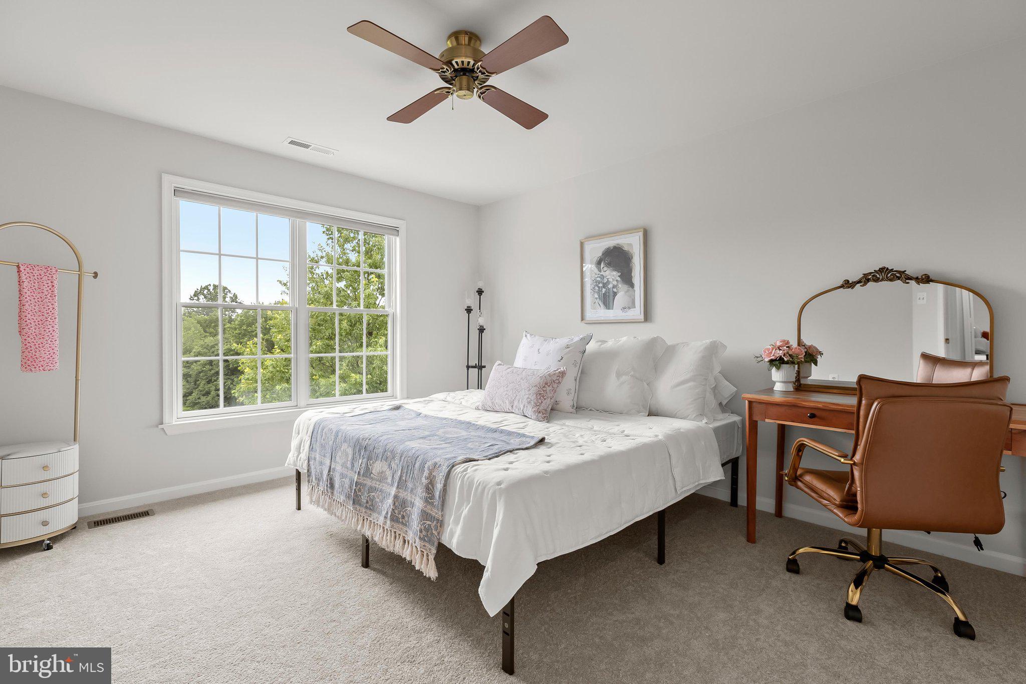 HURLINE FARMS - Residential