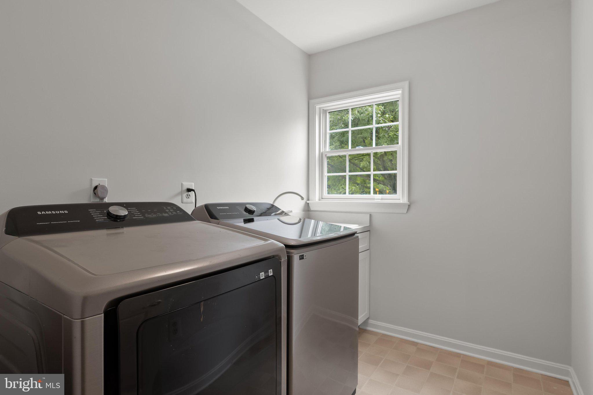 HURLINE FARMS - Residential