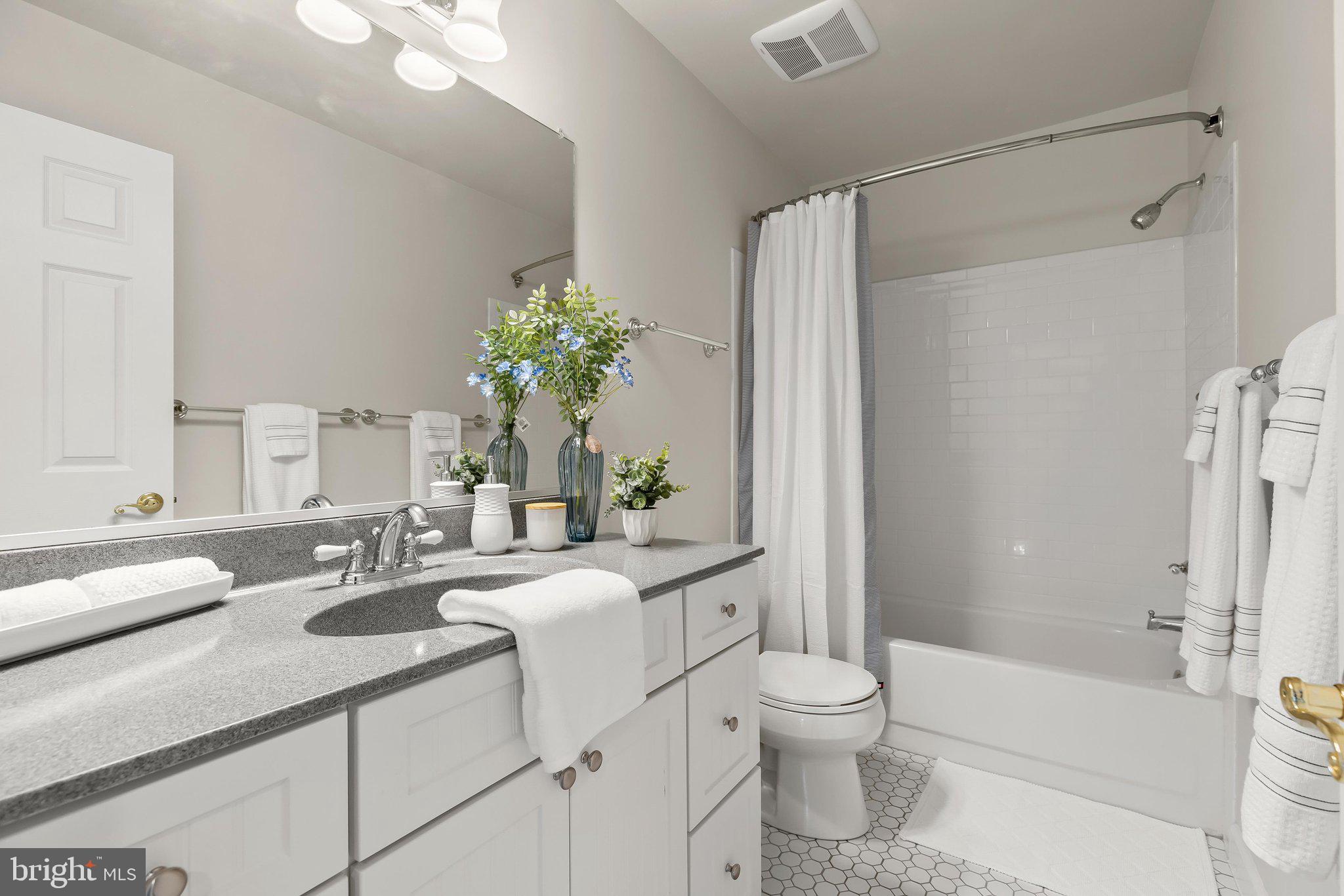 HURLINE FARMS - Residential