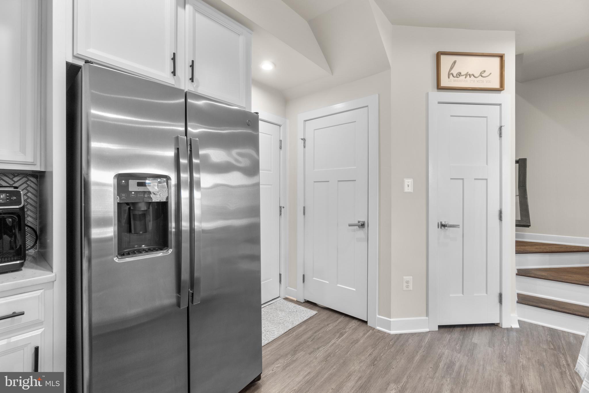OAKDALE VILLAGE - Residential