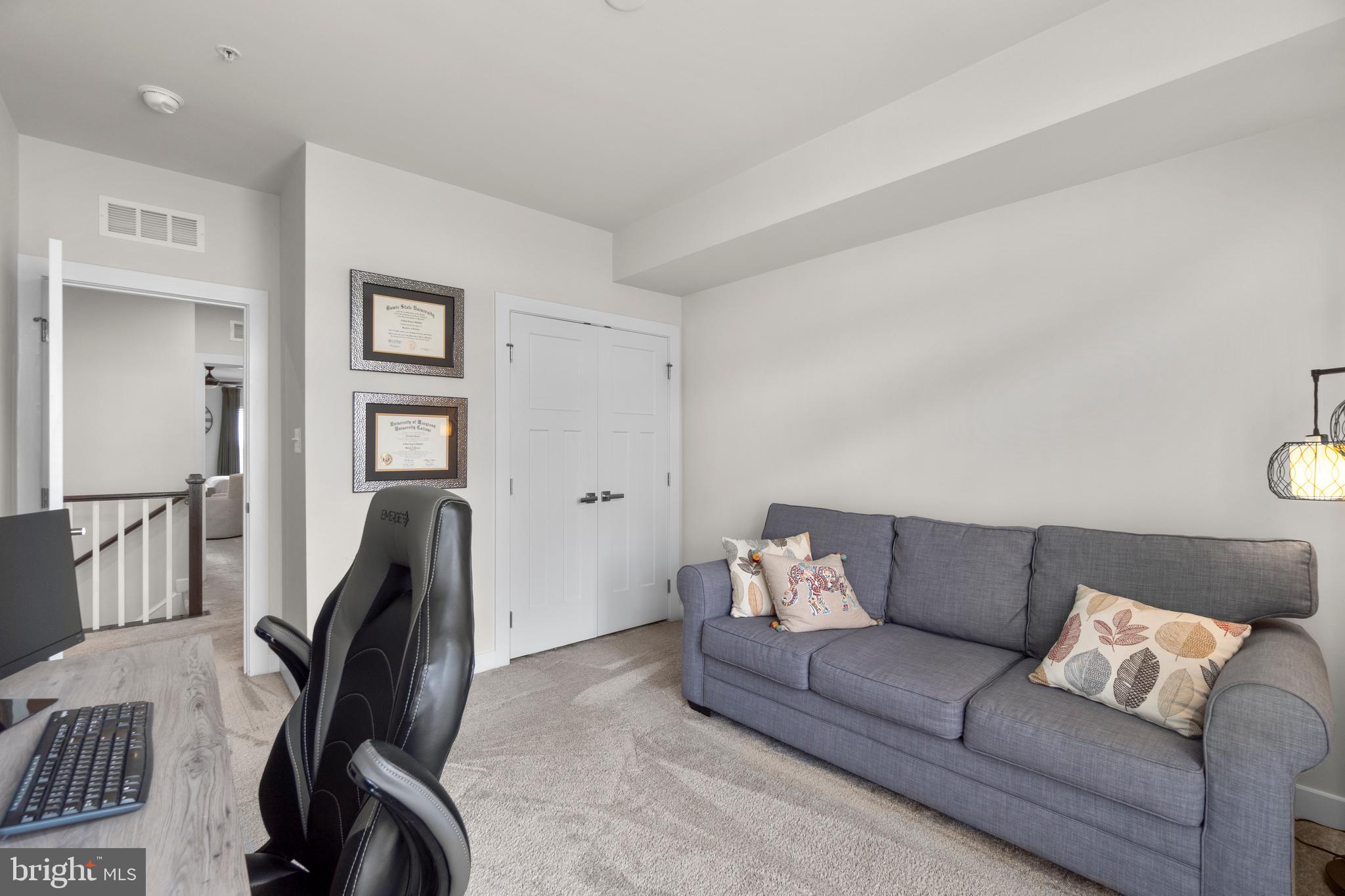 OAKDALE VILLAGE - Residential
