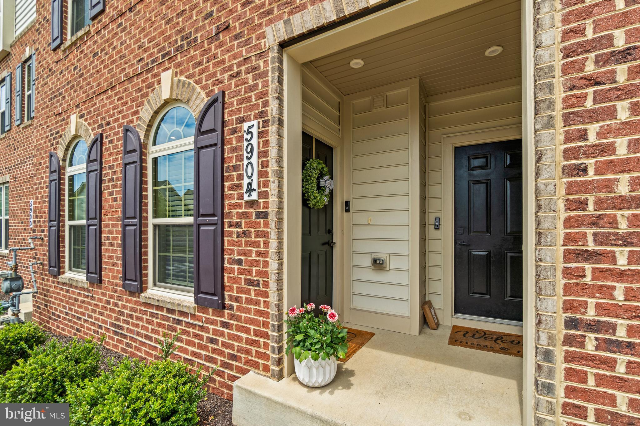 OAKDALE VILLAGE - Residential