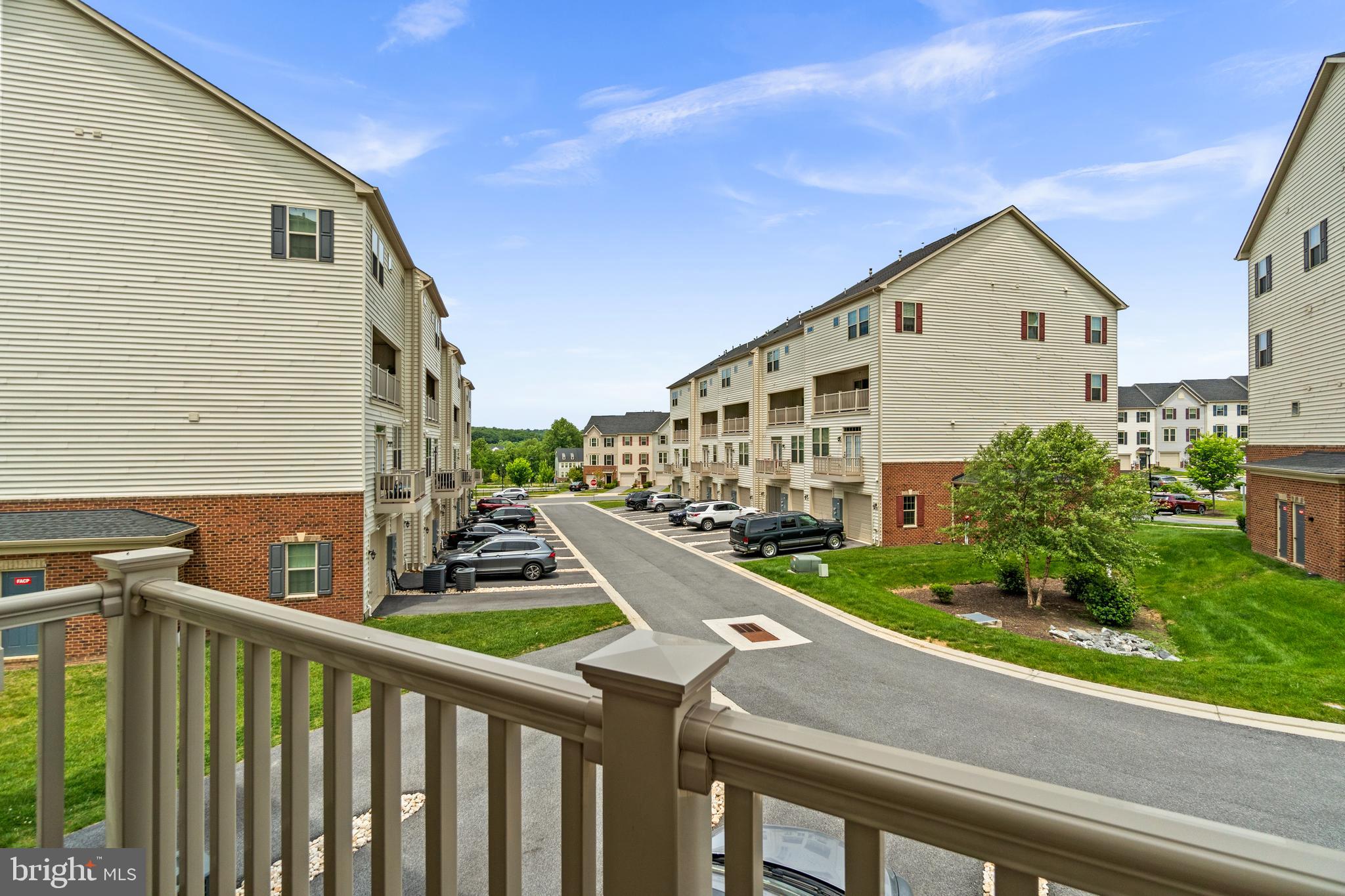 OAKDALE VILLAGE - Residential