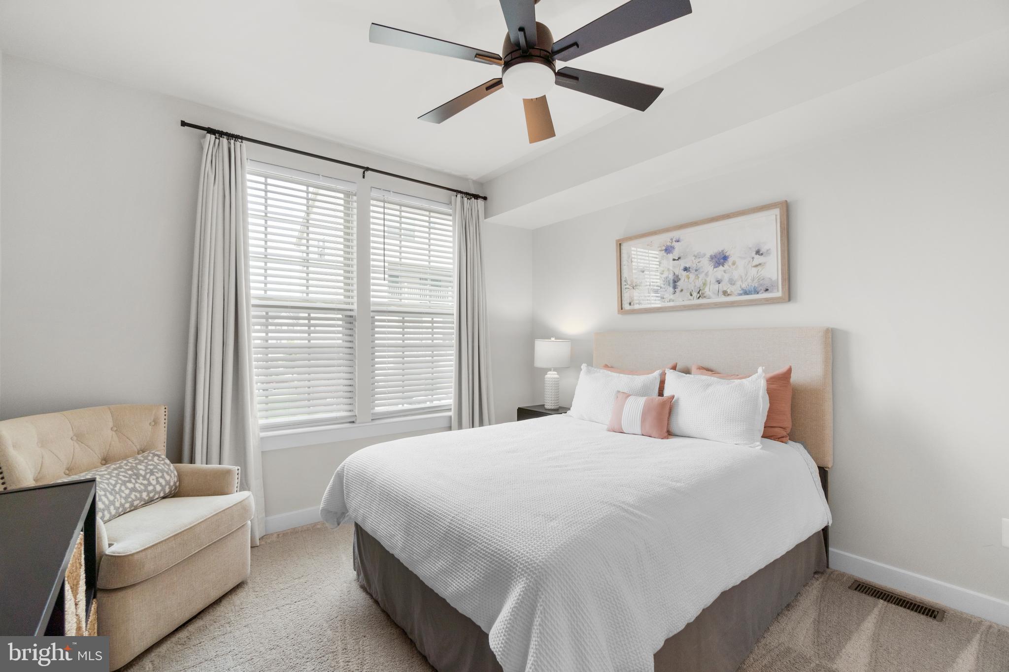 OAKDALE VILLAGE - Residential