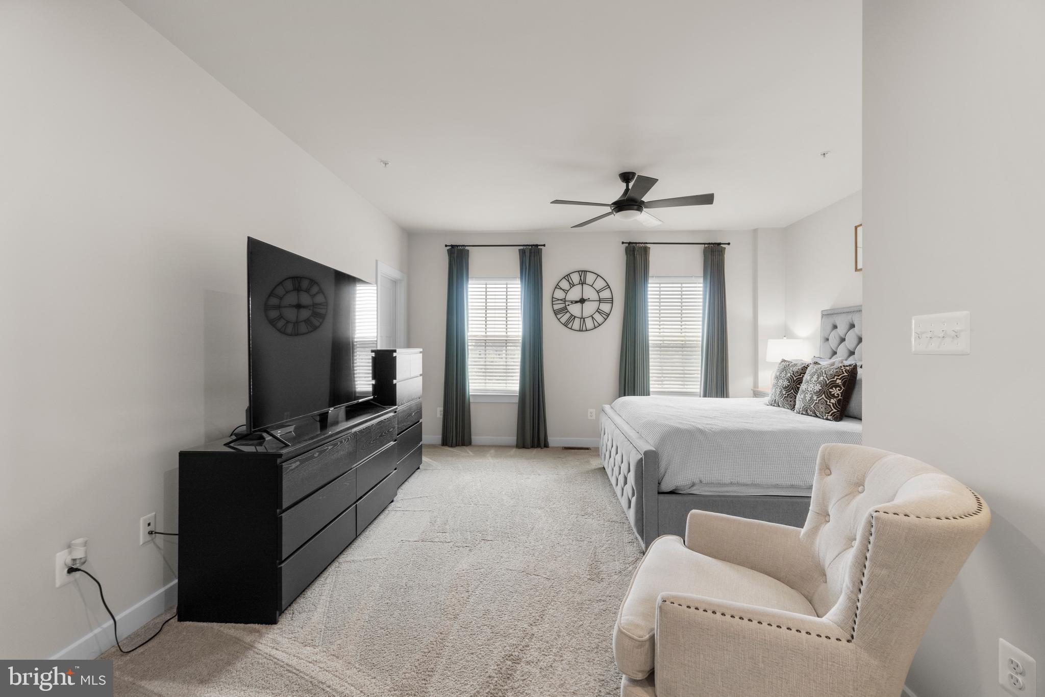 OAKDALE VILLAGE - Residential