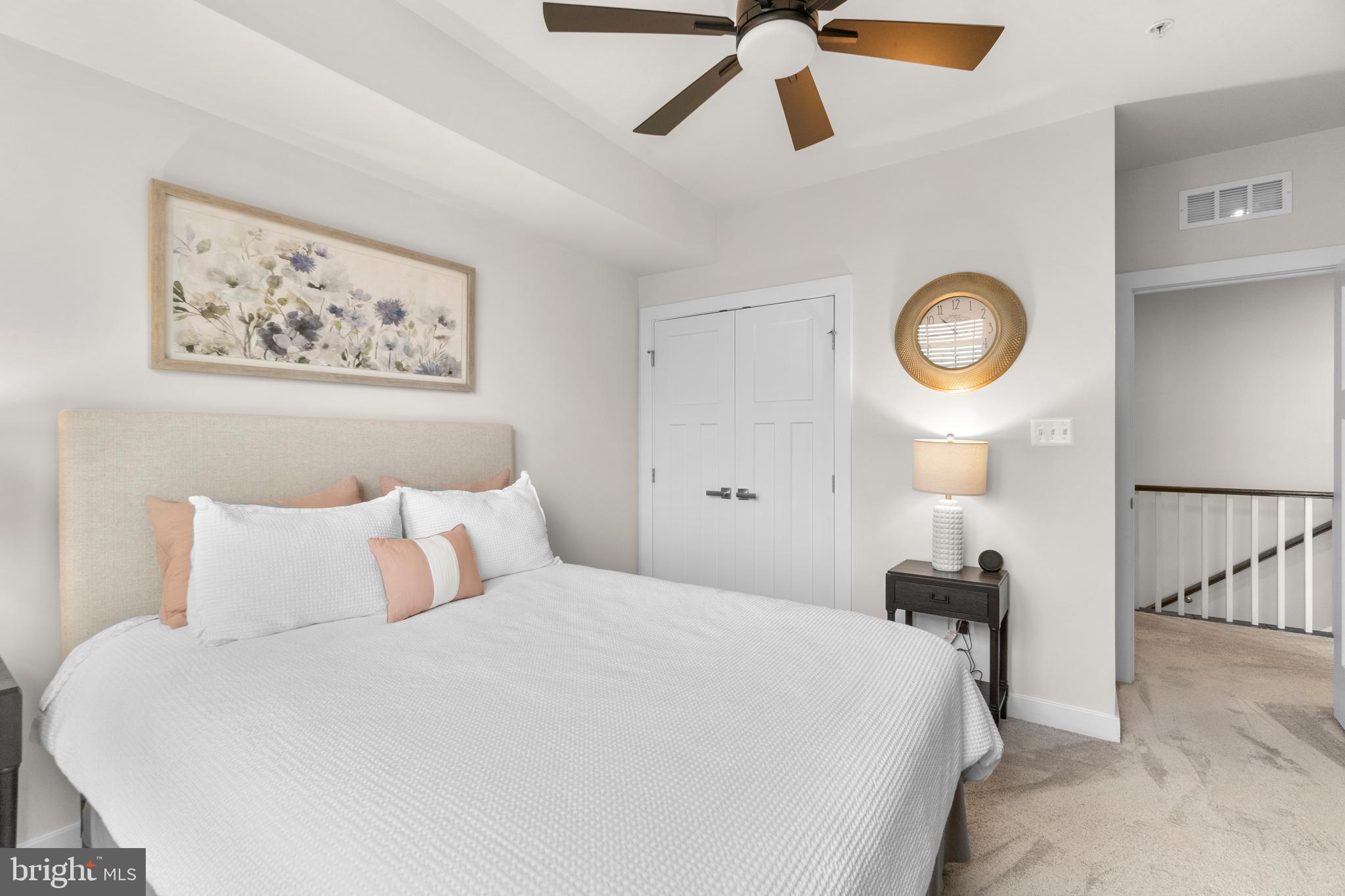 OAKDALE VILLAGE - Residential