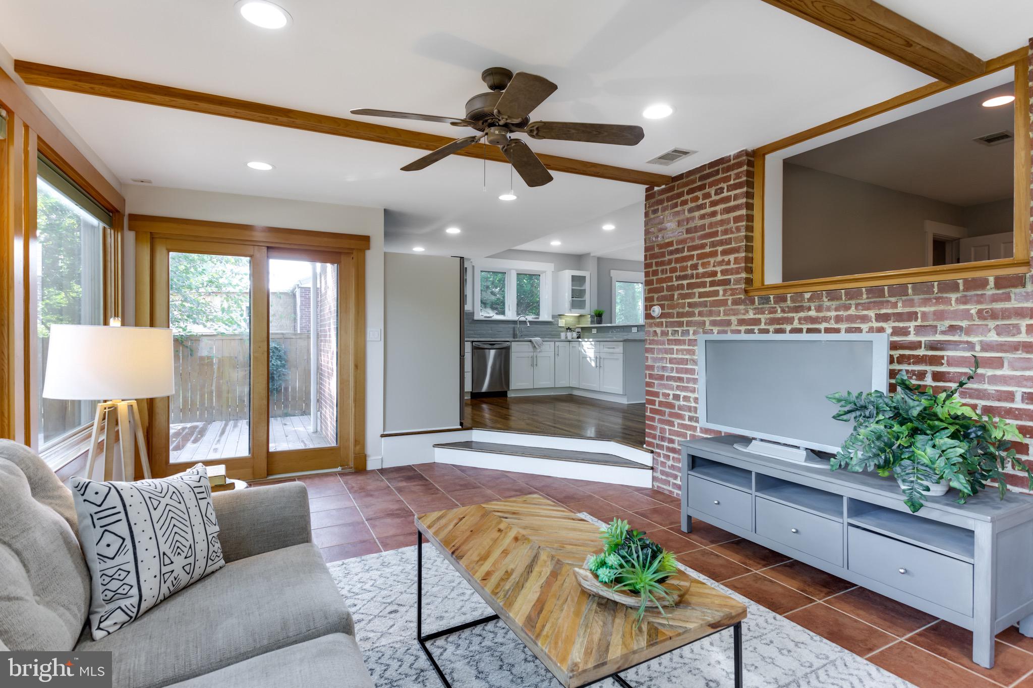 VIRGINIA TERRACE - Residential