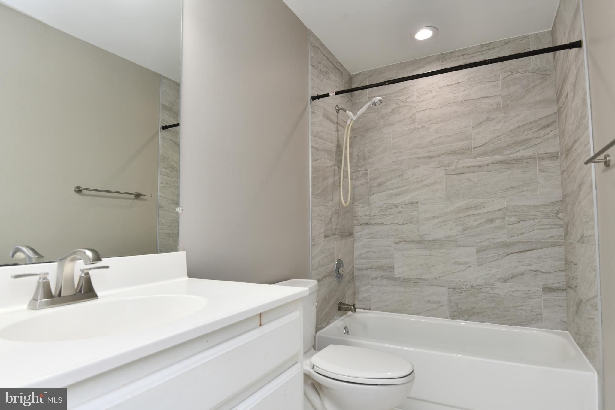 WELLINGTON/CLOVERHILL - Residential Lease