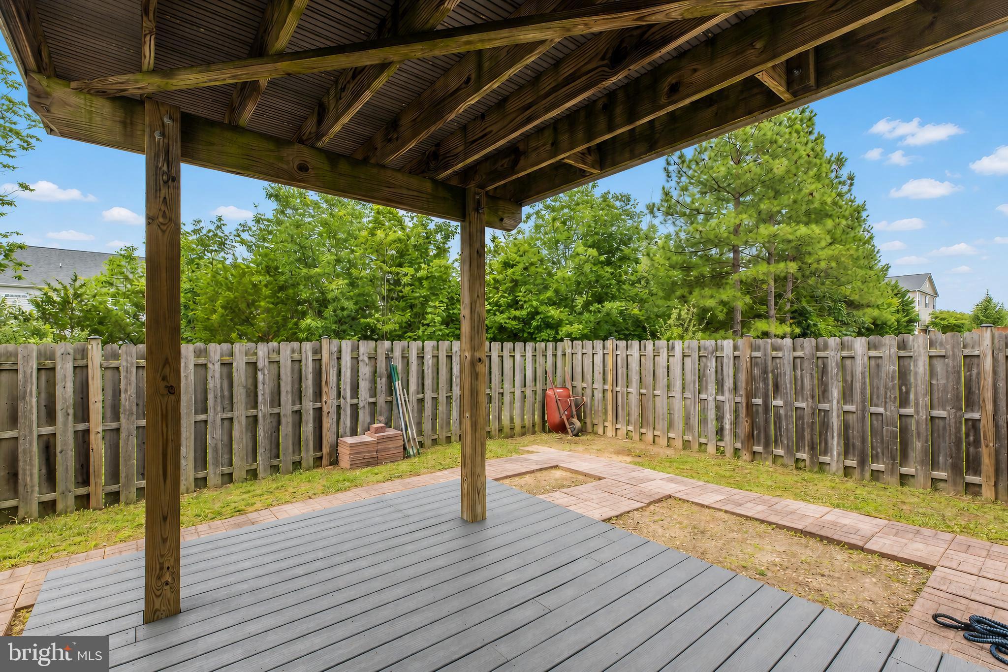 STRATSHIRE CROSSING - Residential