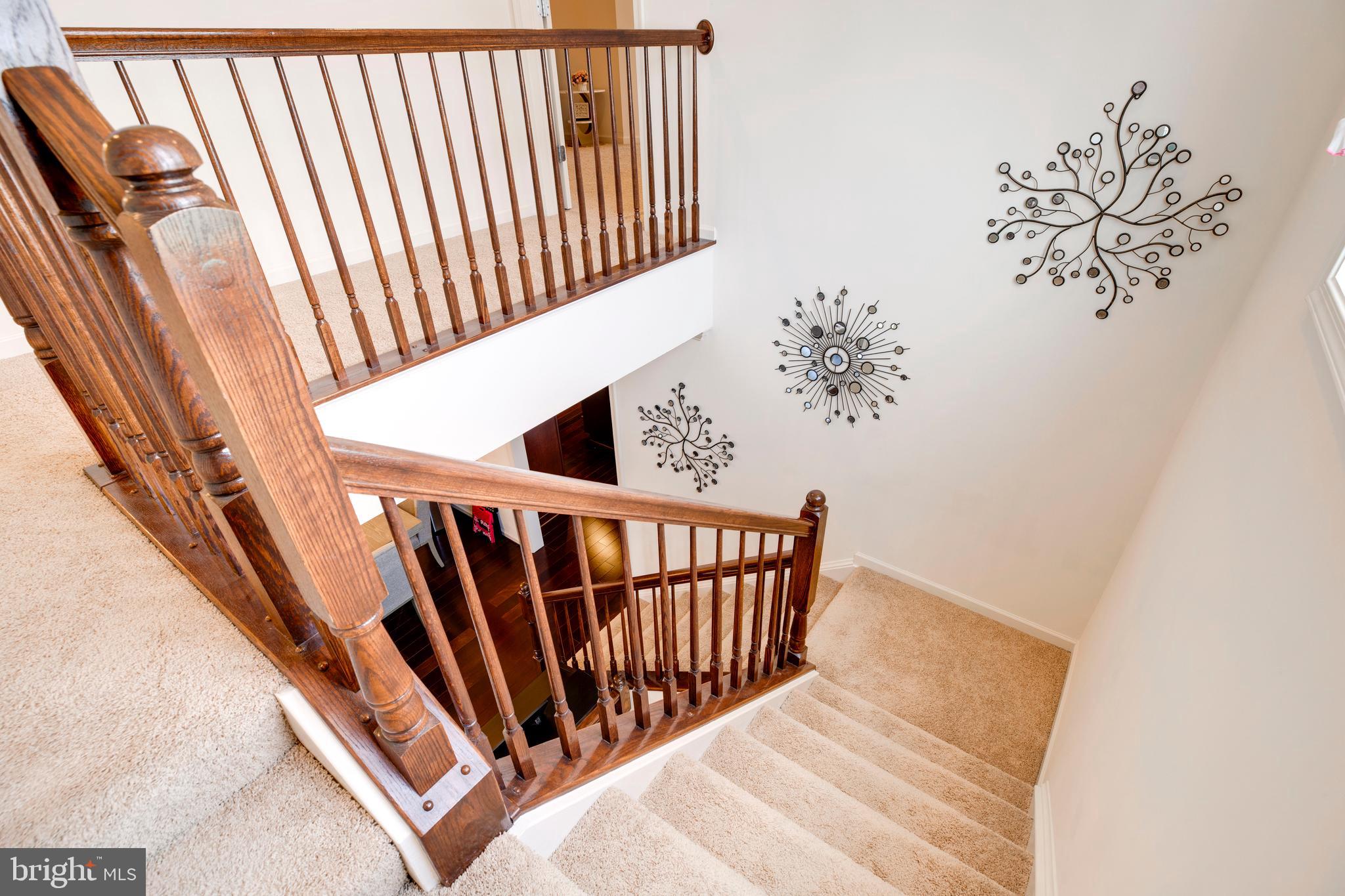 STRATSHIRE CROSSING - Residential