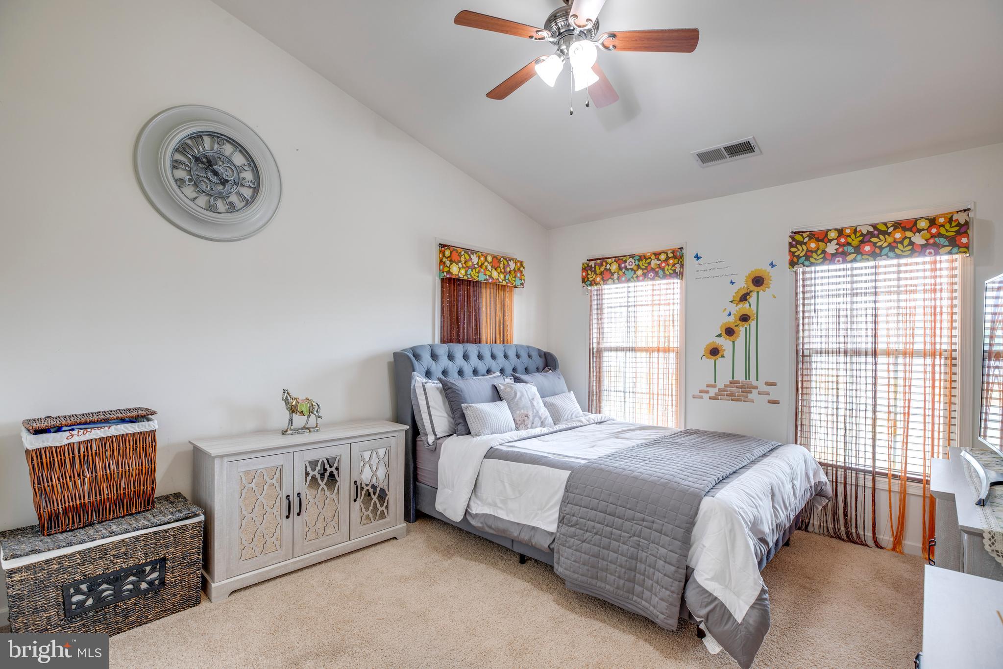 STRATSHIRE CROSSING - Residential