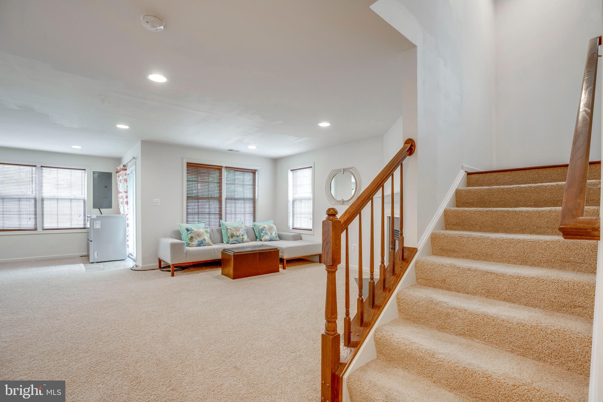 STRATSHIRE CROSSING - Residential