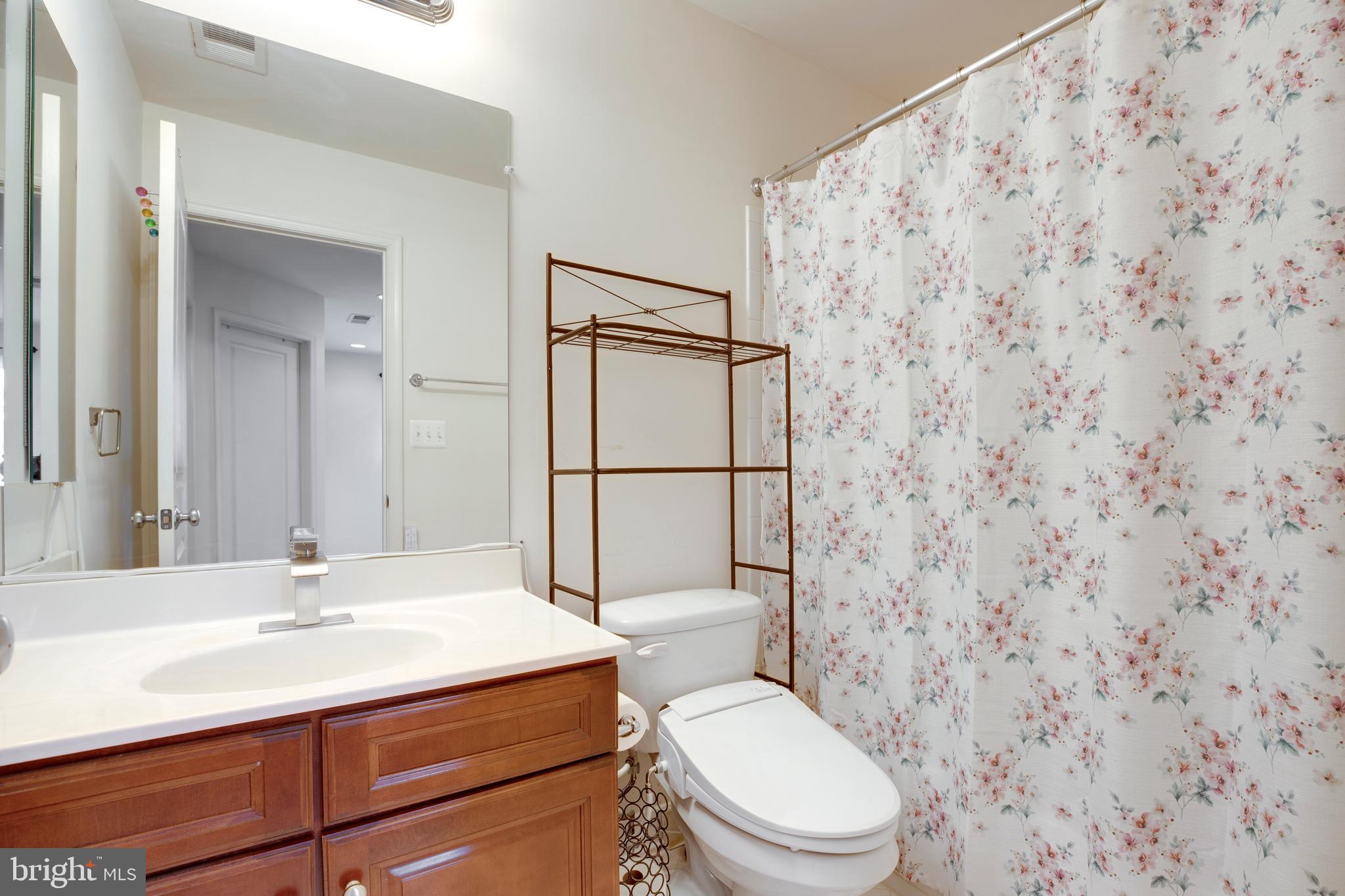 STRATSHIRE CROSSING - Residential