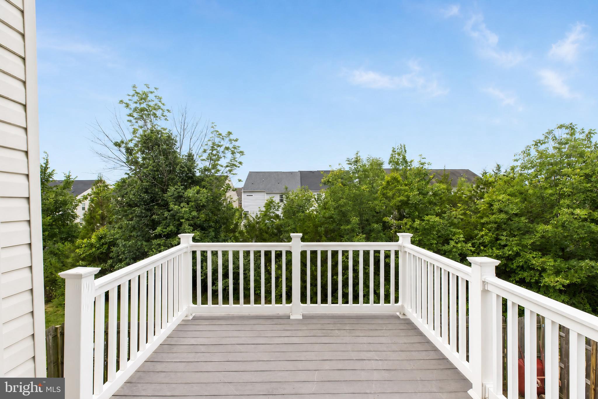 STRATSHIRE CROSSING - Residential