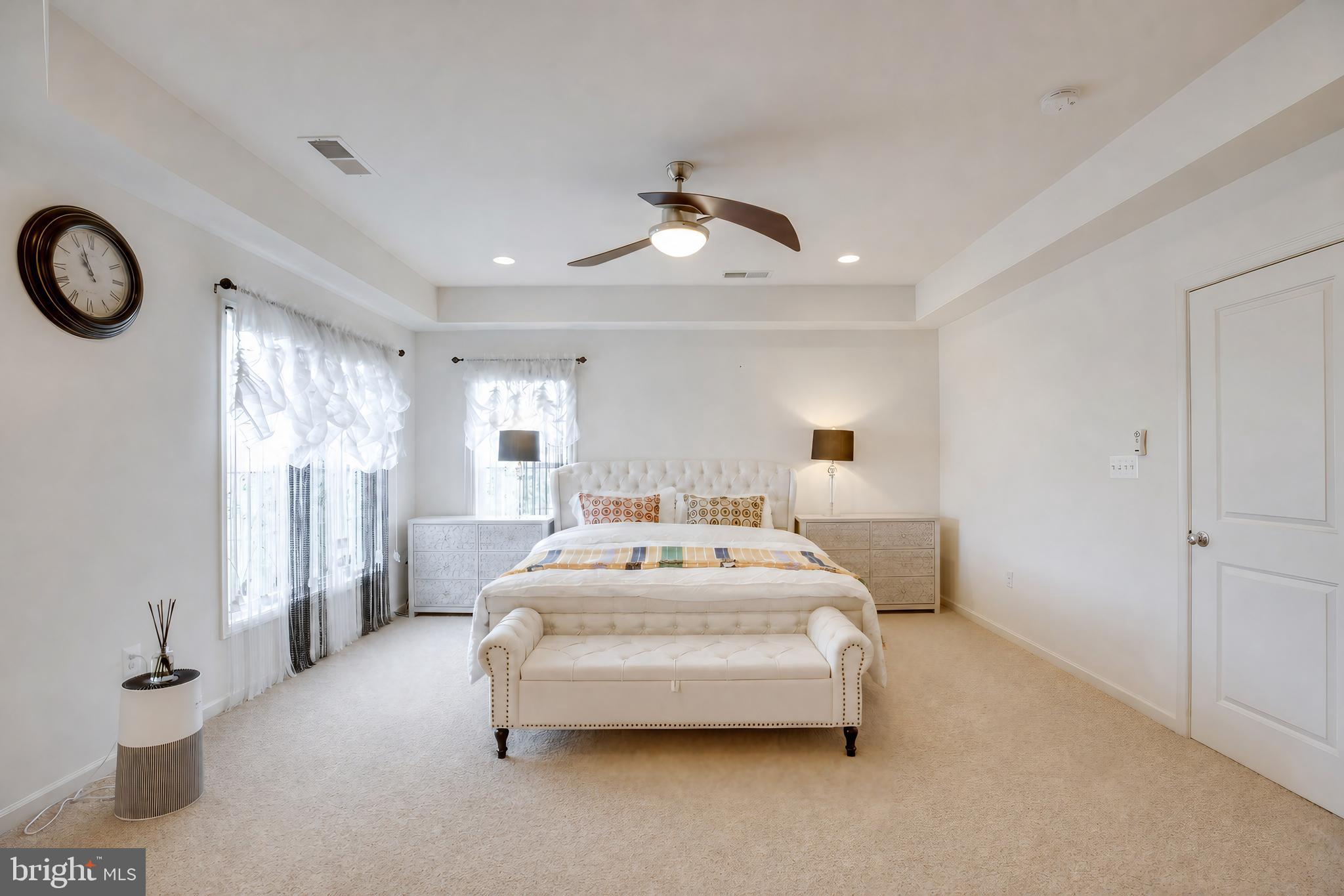 STRATSHIRE CROSSING - Residential