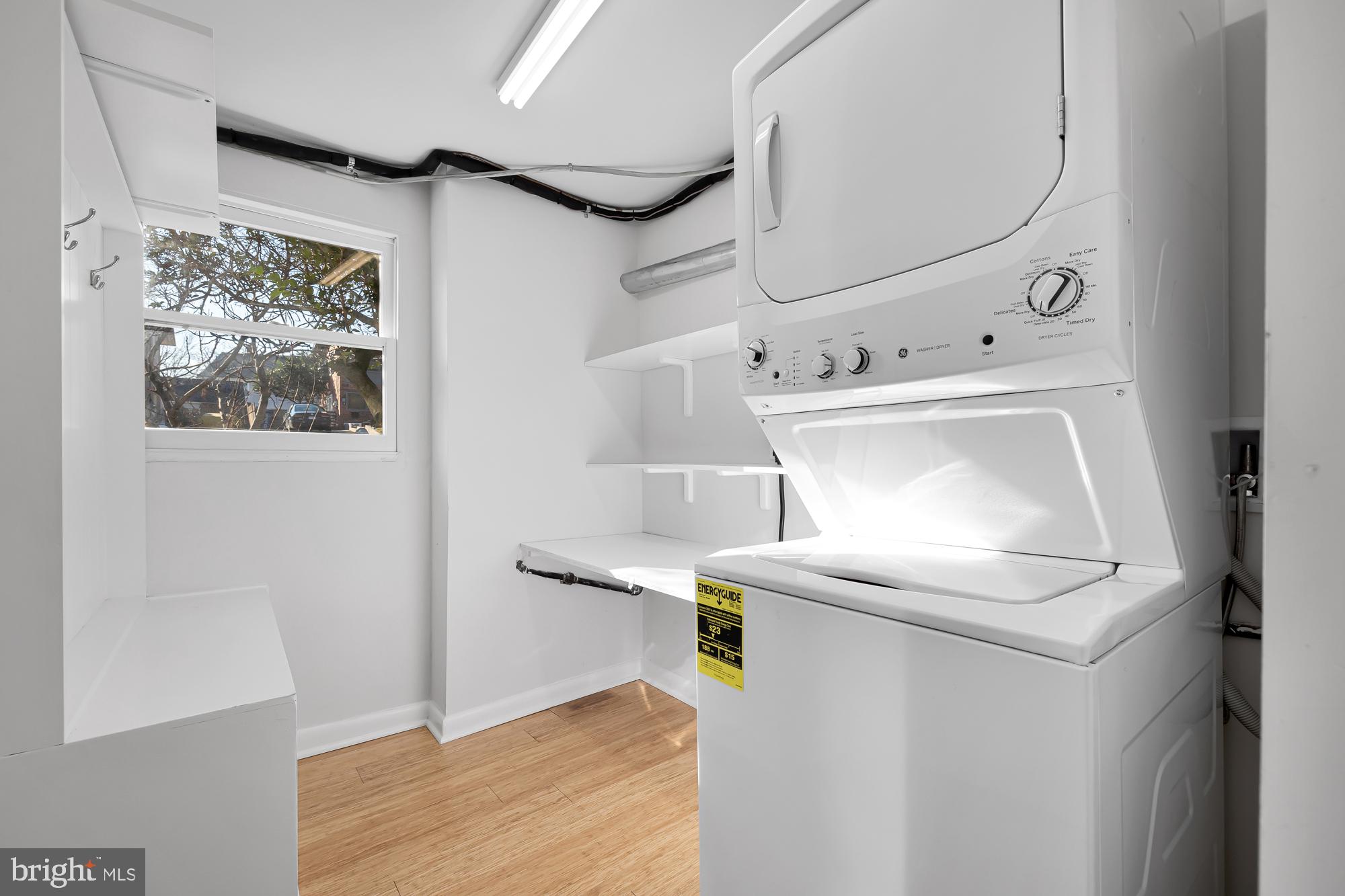 COLUMBIA FOREST - Residential Lease