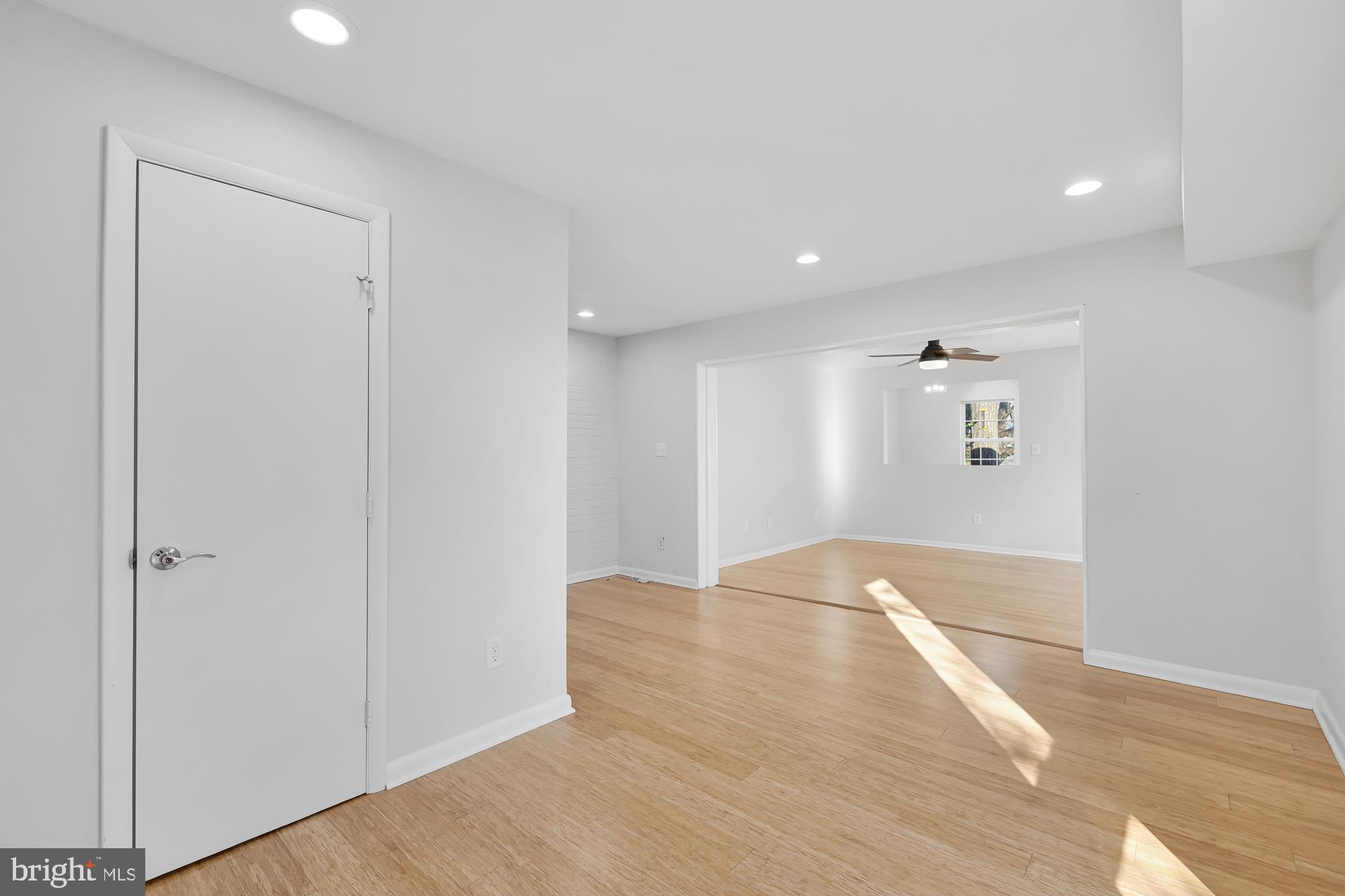 COLUMBIA FOREST - Residential Lease