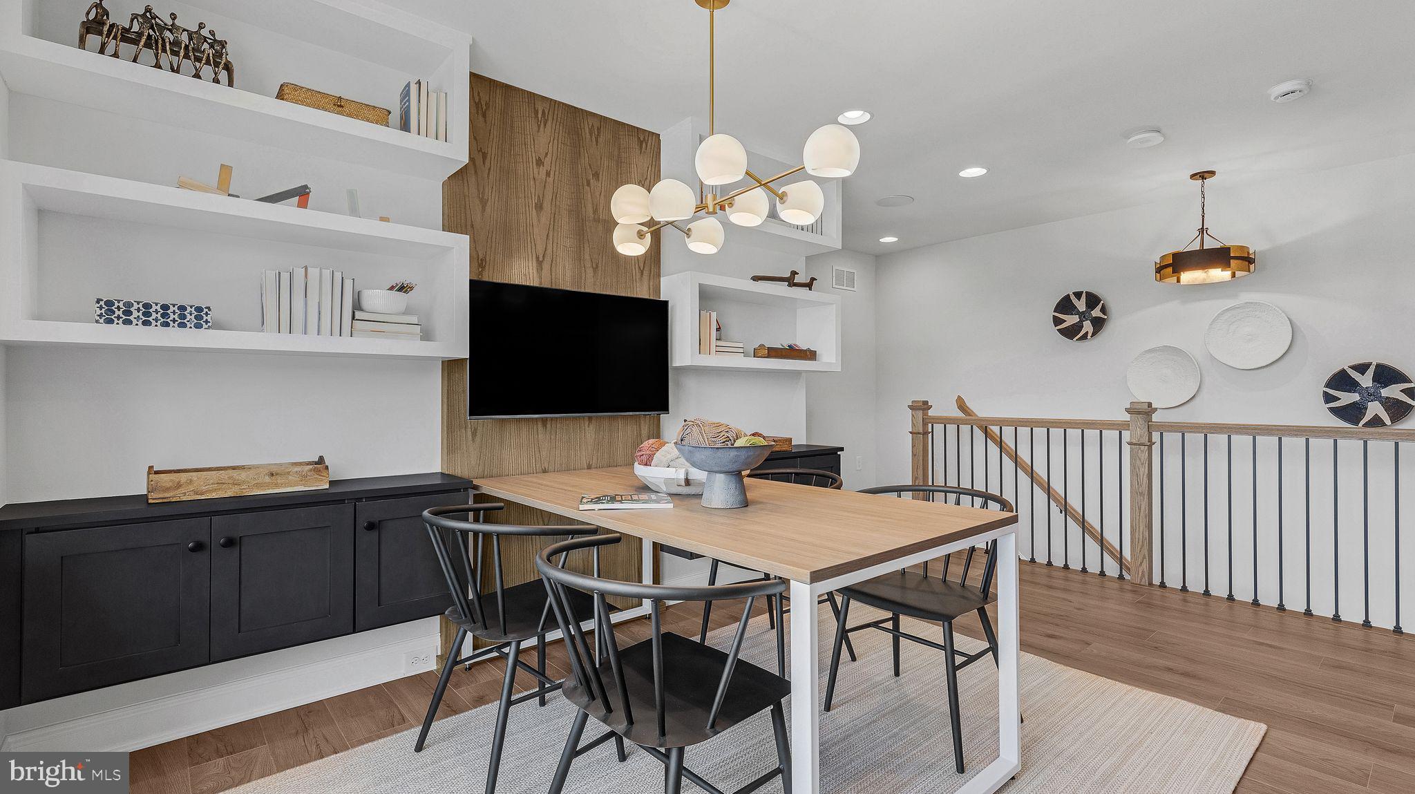 STRAWBERRY HILLS - Residential