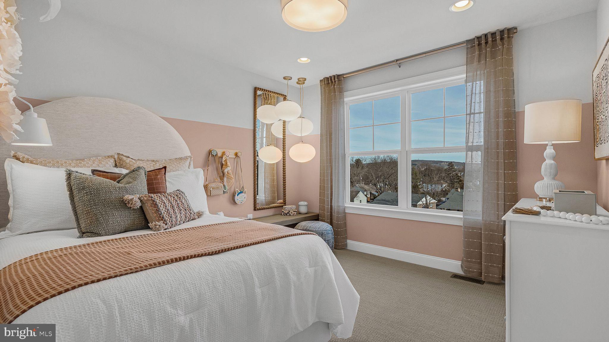 STRAWBERRY HILLS - Residential