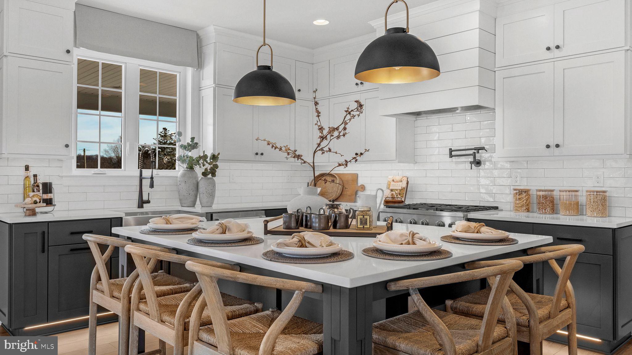 STRAWBERRY HILLS - Residential