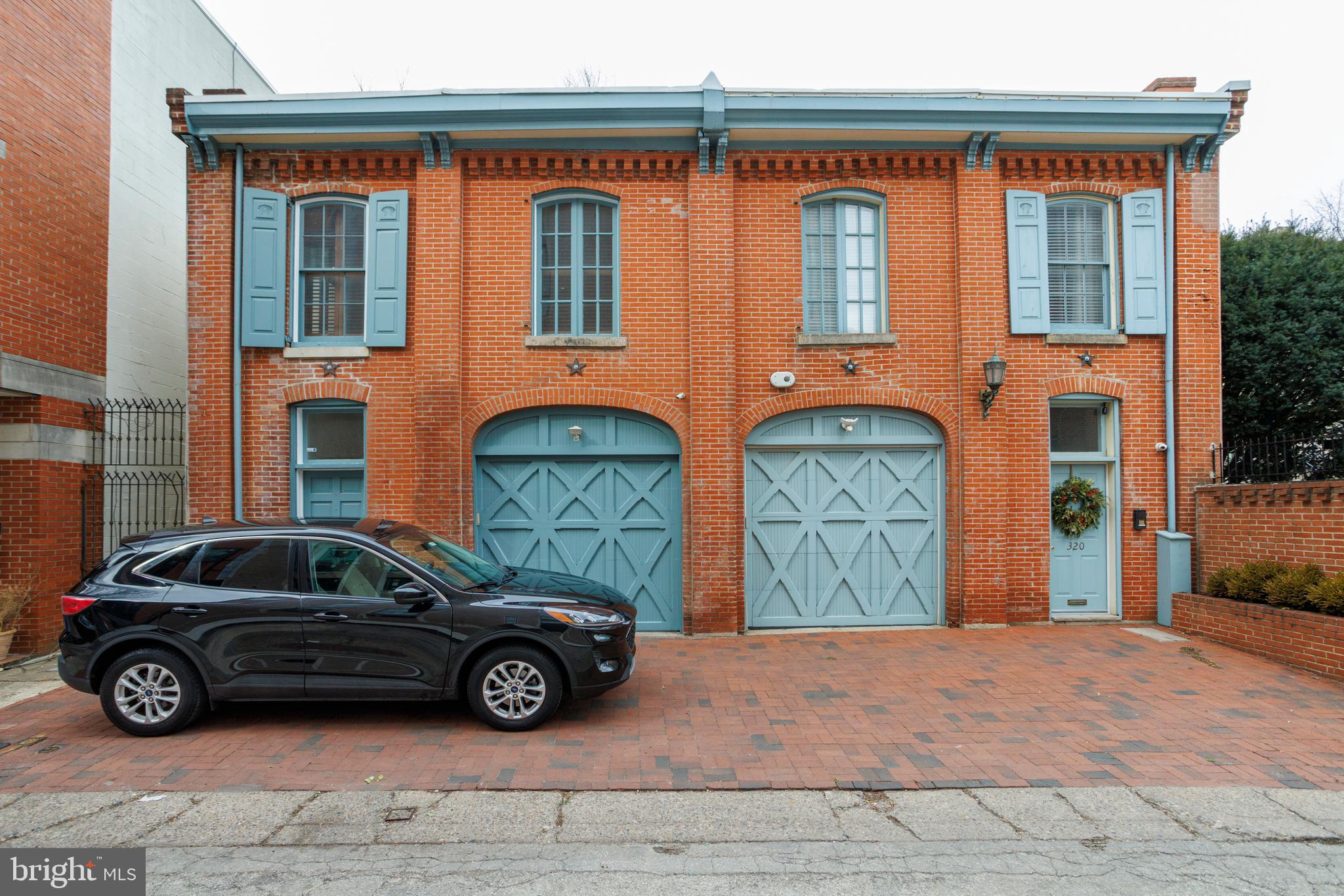 WASHINGTON SQ WEST - Residential