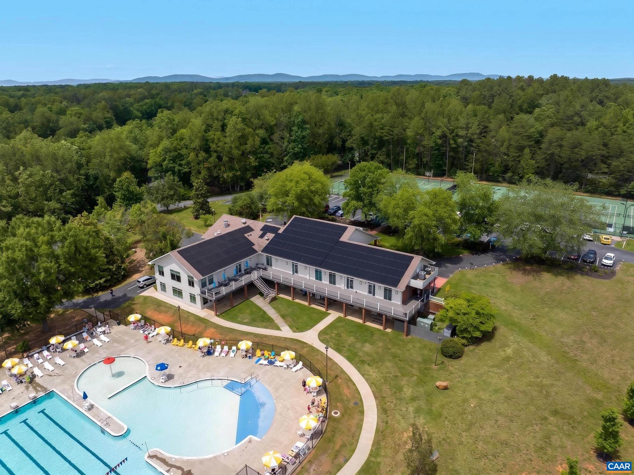LAKE MONTICELLO - Residential