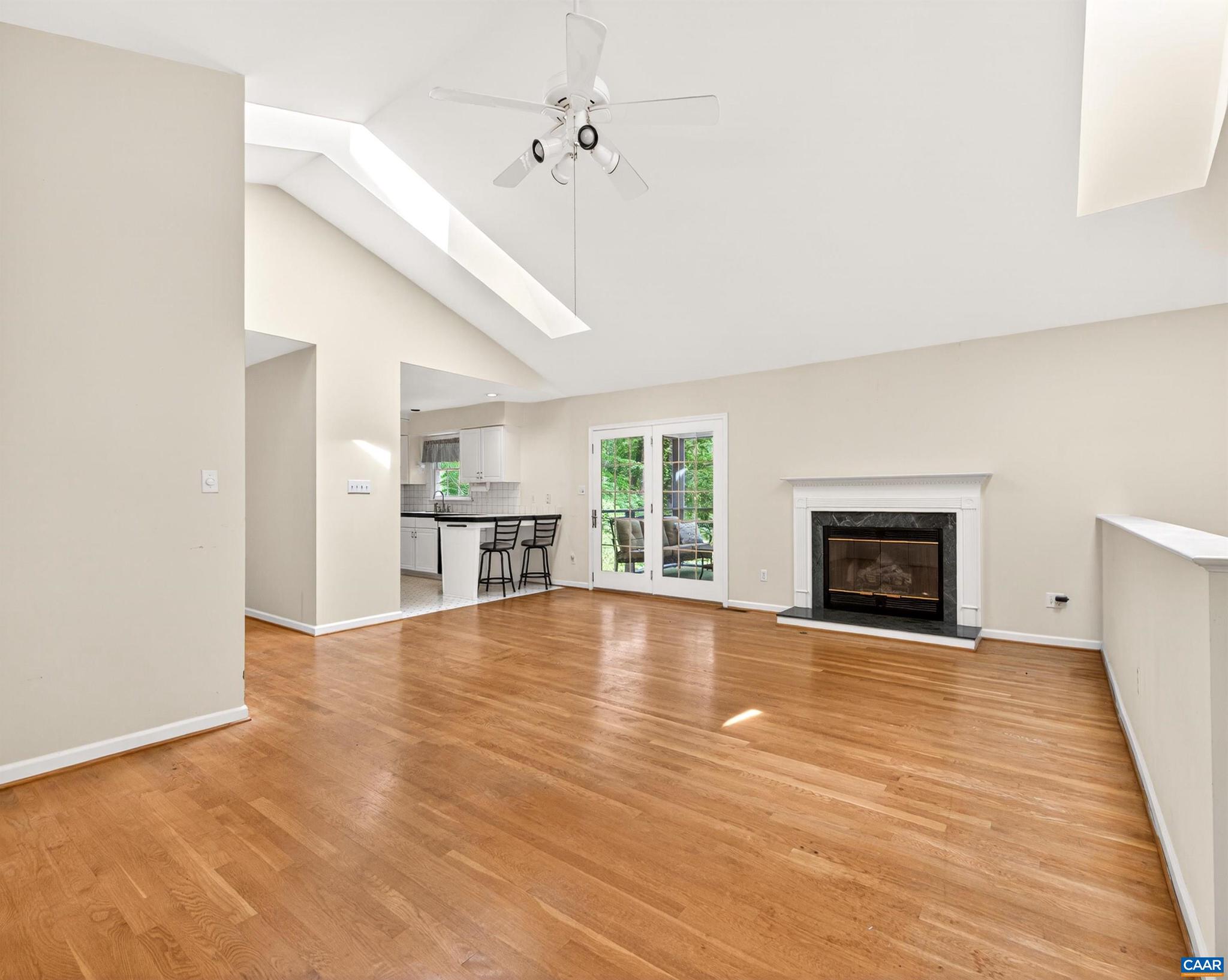 LAKE MONTICELLO - Residential