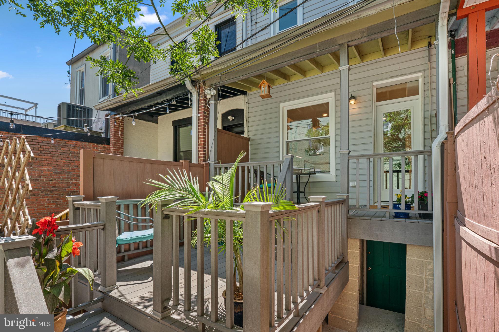 HAMPDEN HISTORIC DISTRICT - Residential