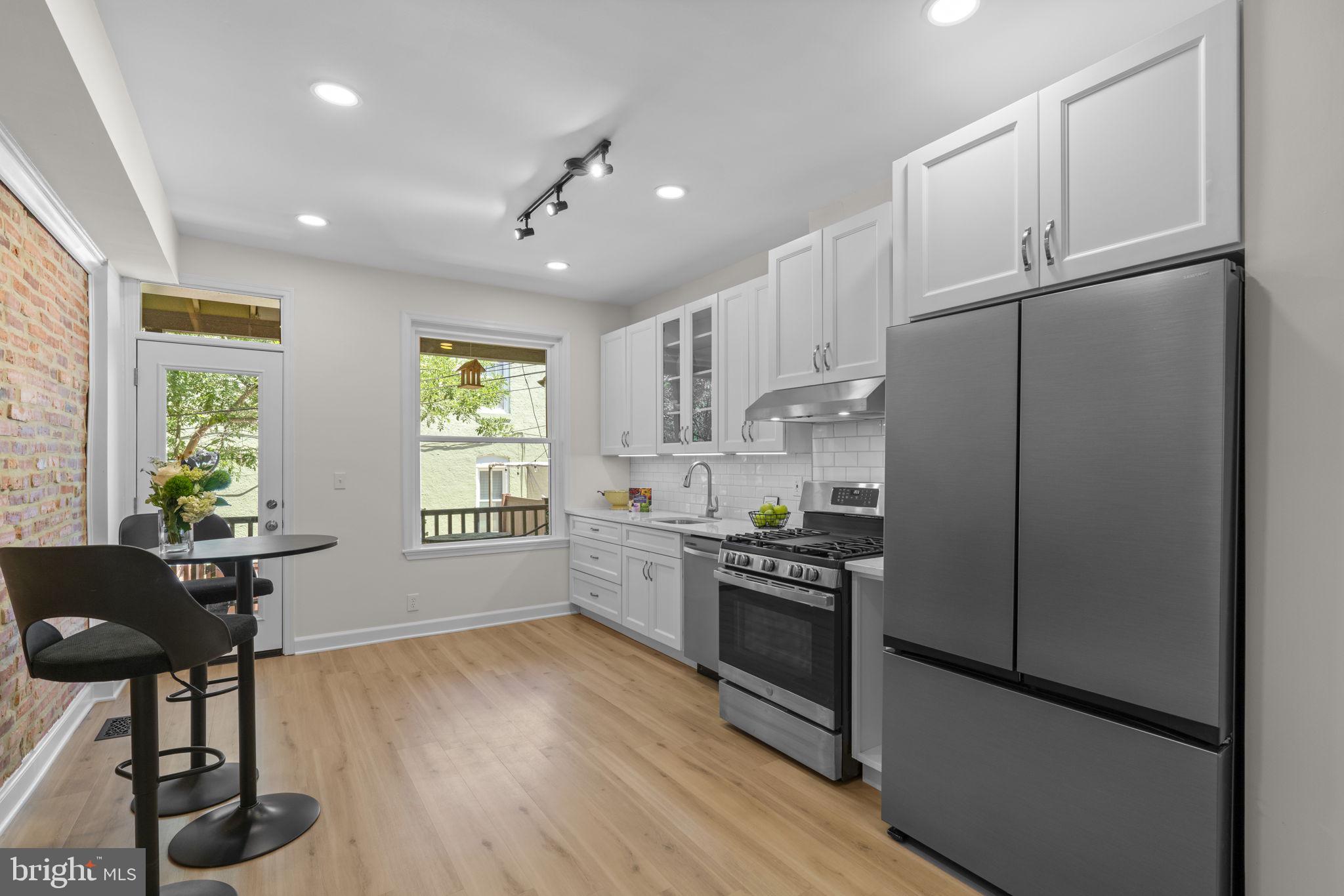 HAMPDEN HISTORIC DISTRICT - Residential
