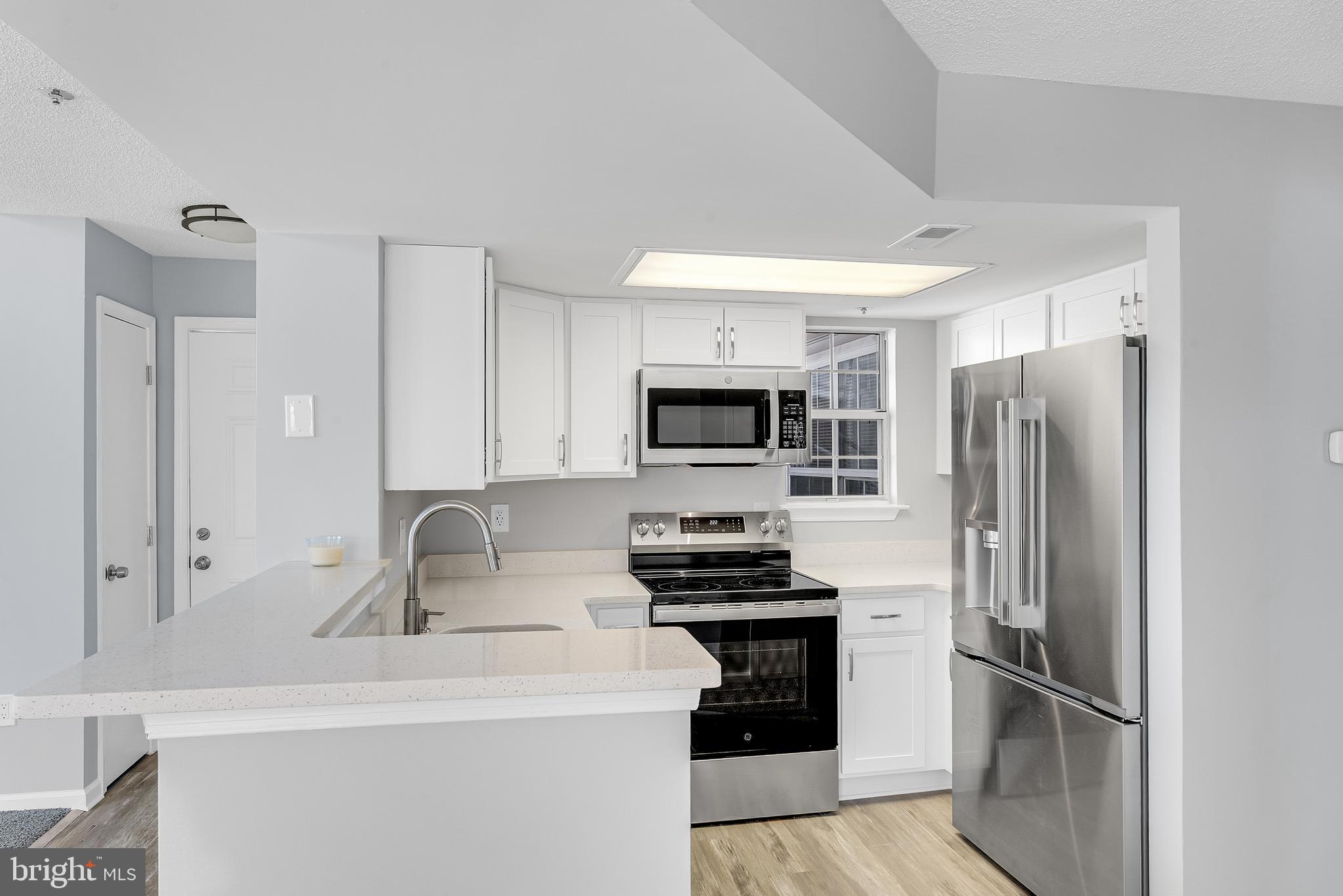 VISTAS AT LAUREL LAKES - Residential