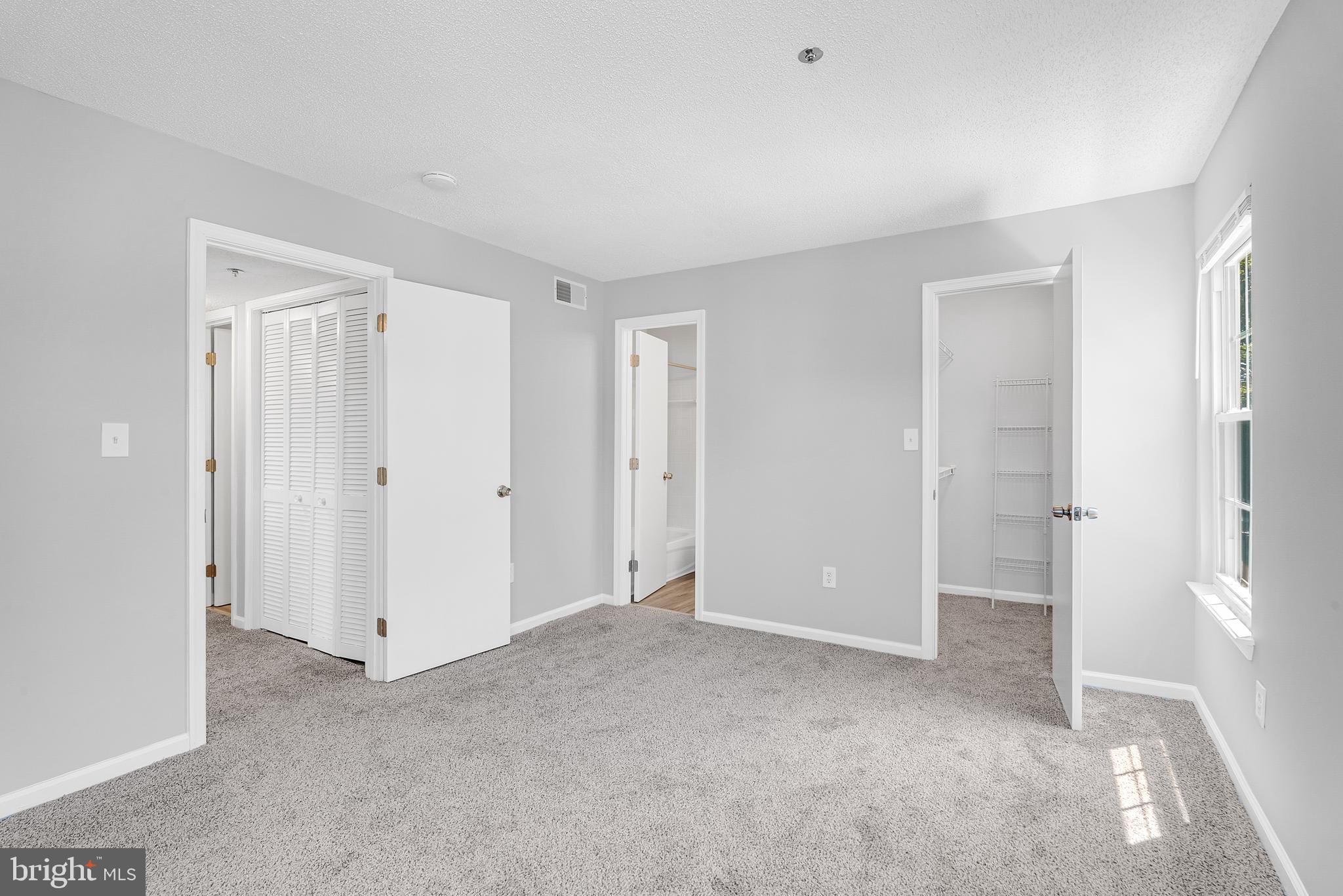 VISTAS AT LAUREL LAKES - Residential
