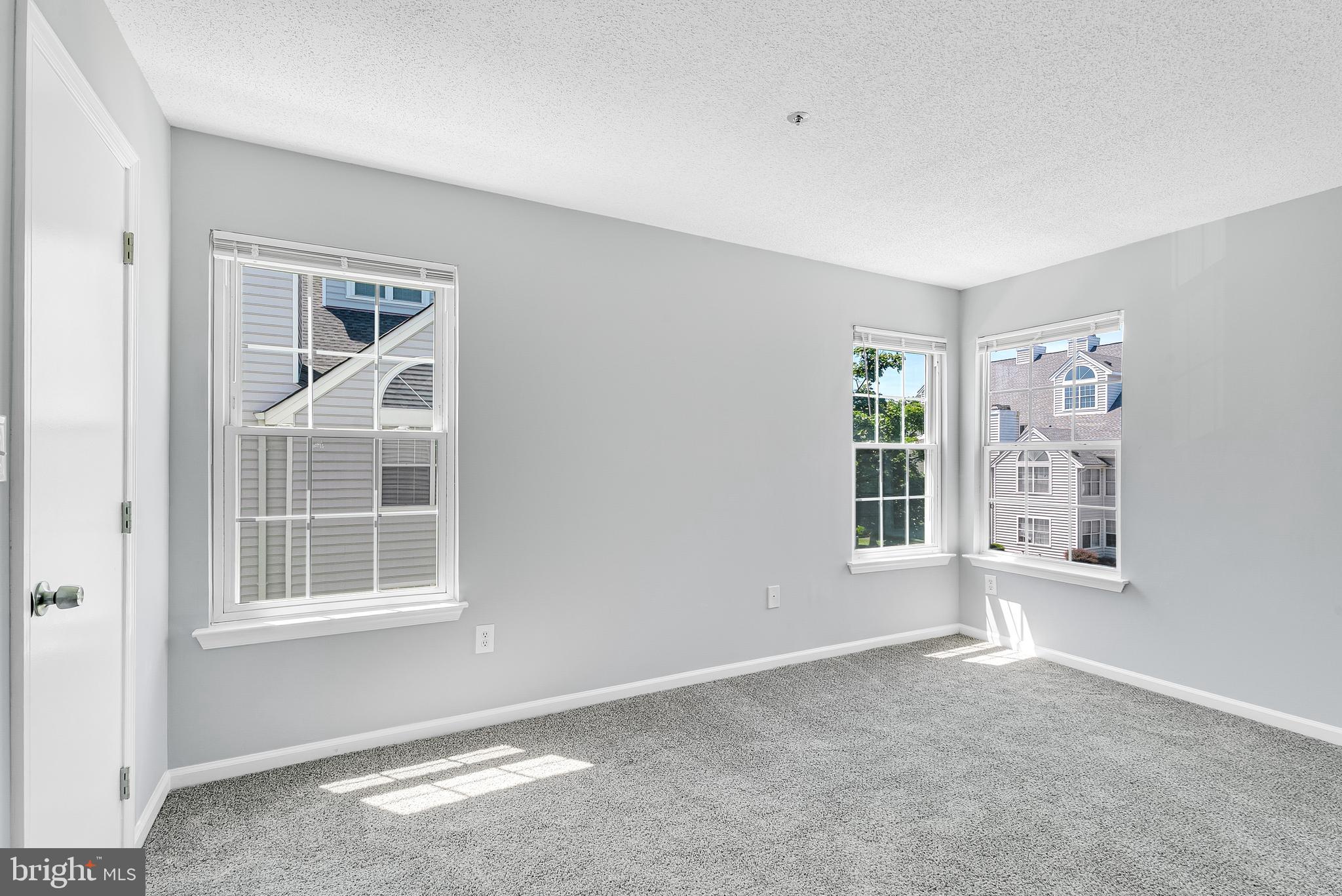 VISTAS AT LAUREL LAKES - Residential