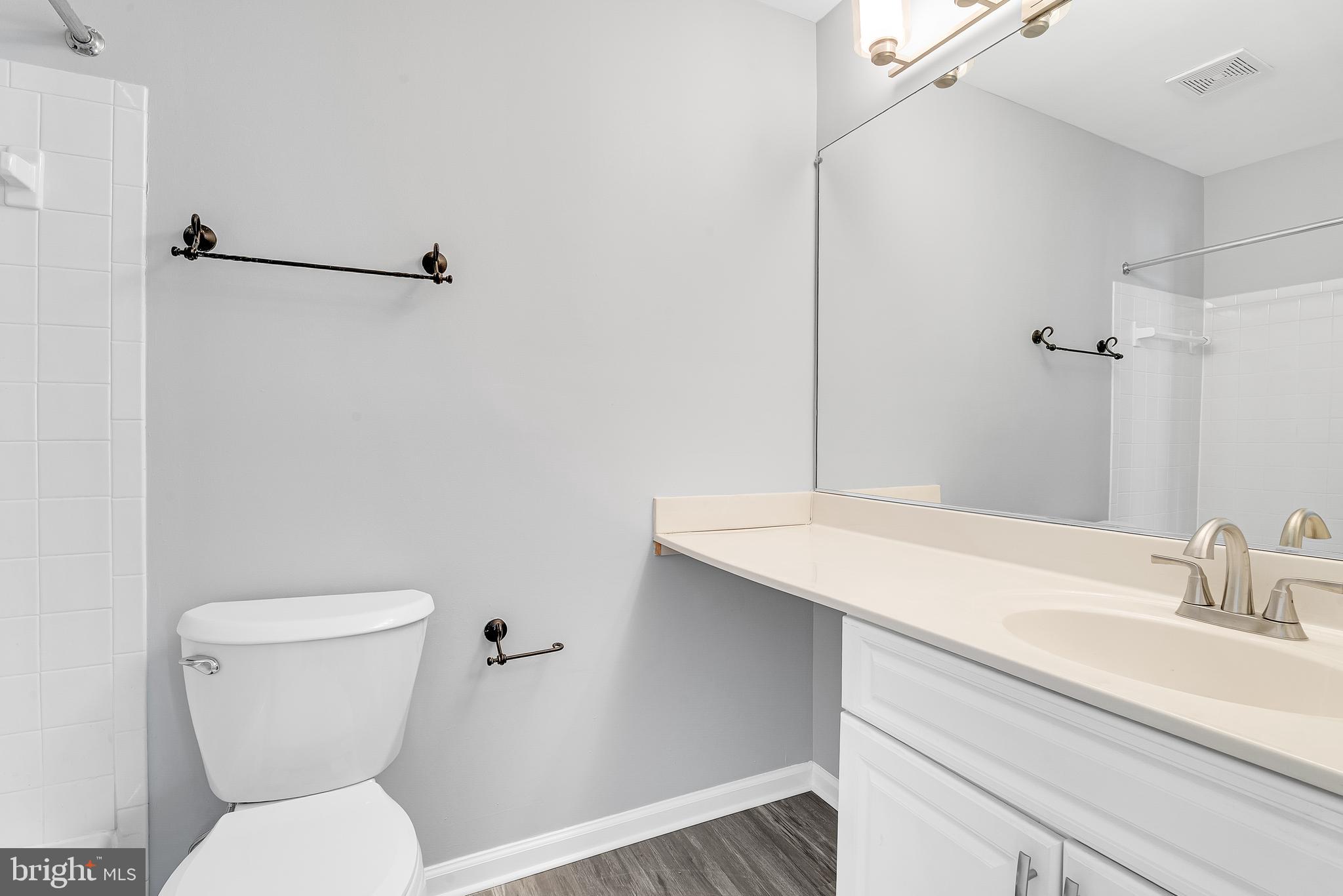 VISTAS AT LAUREL LAKES - Residential