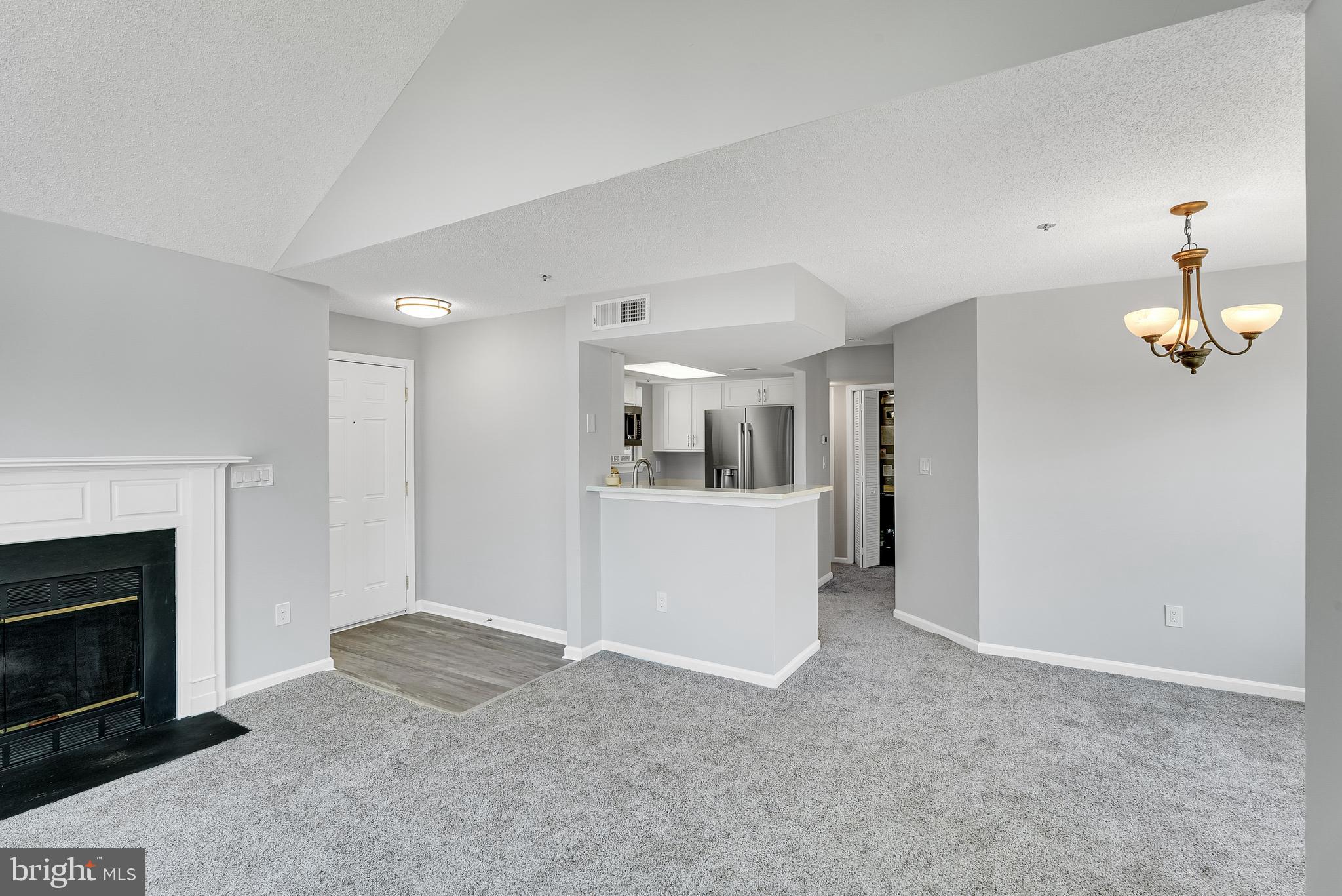VISTAS AT LAUREL LAKES - Residential