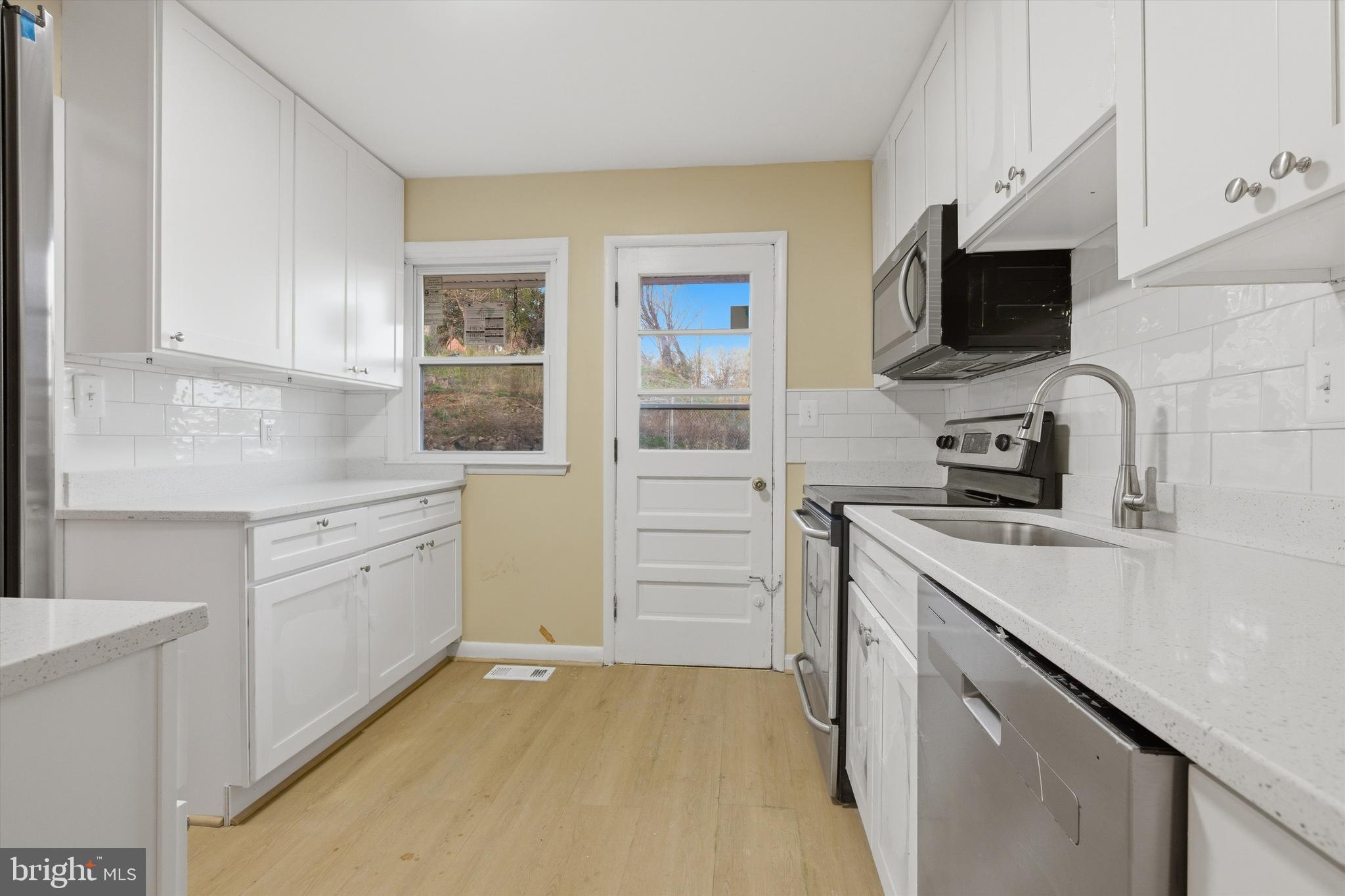 GLENDALE - Residential