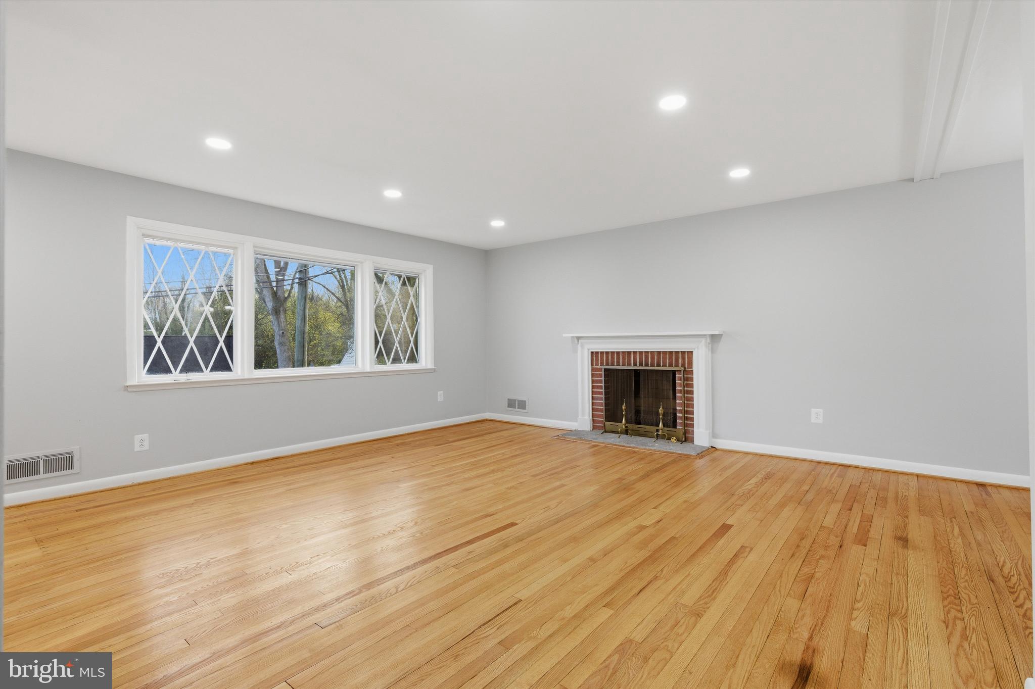 GLENDALE - Residential
