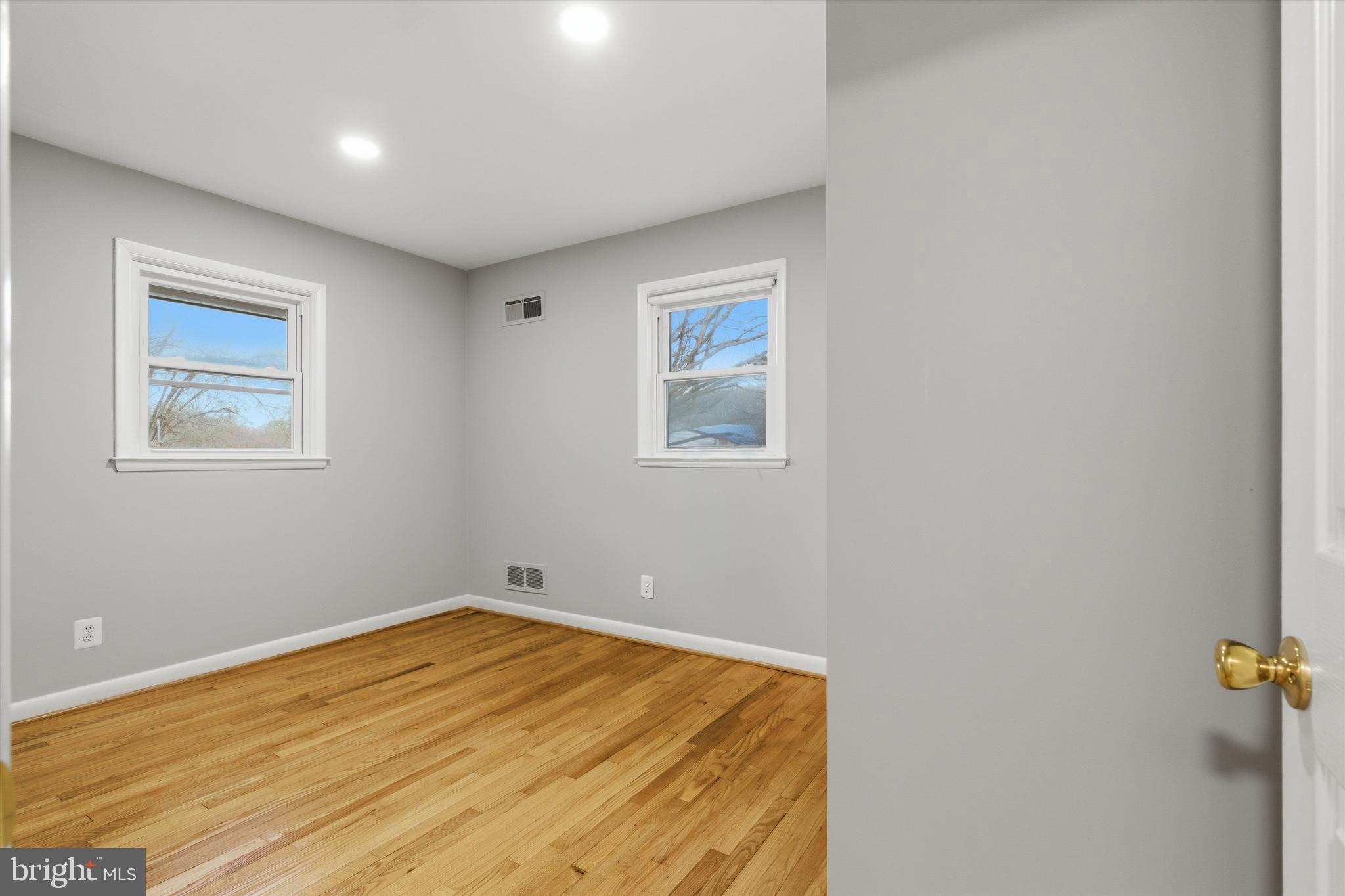 GLENDALE - Residential
