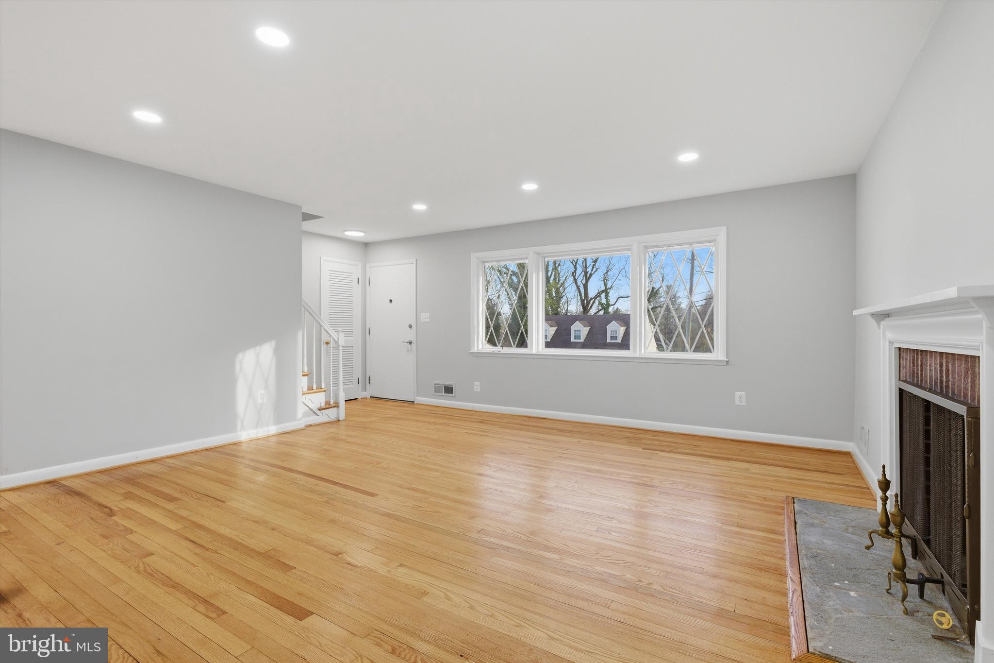 GLENDALE - Residential