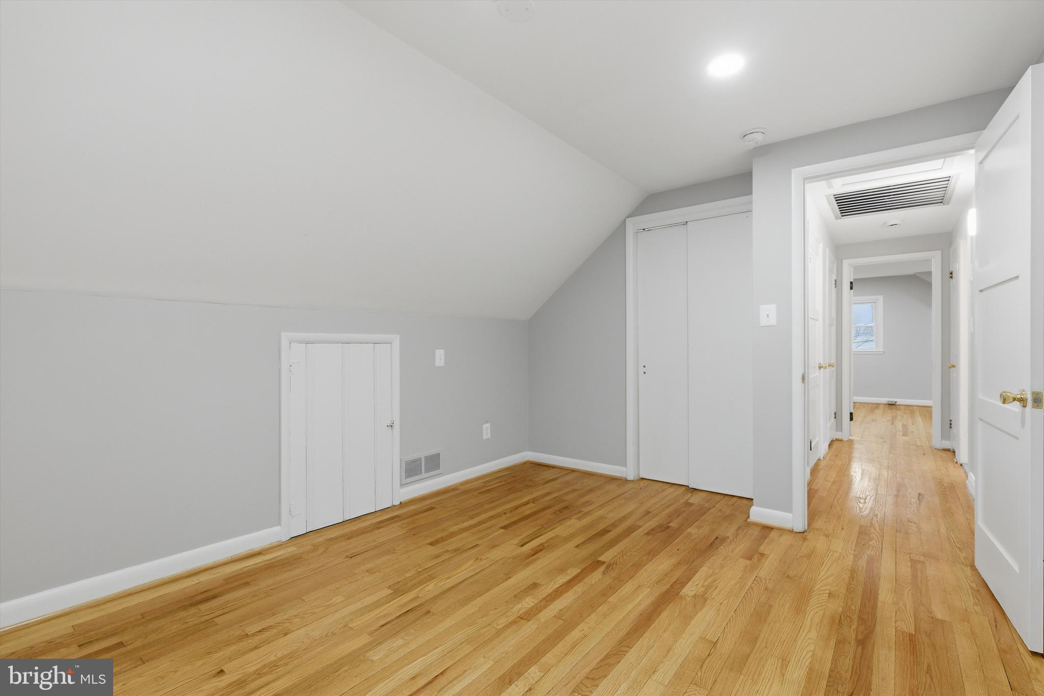 GLENDALE - Residential
