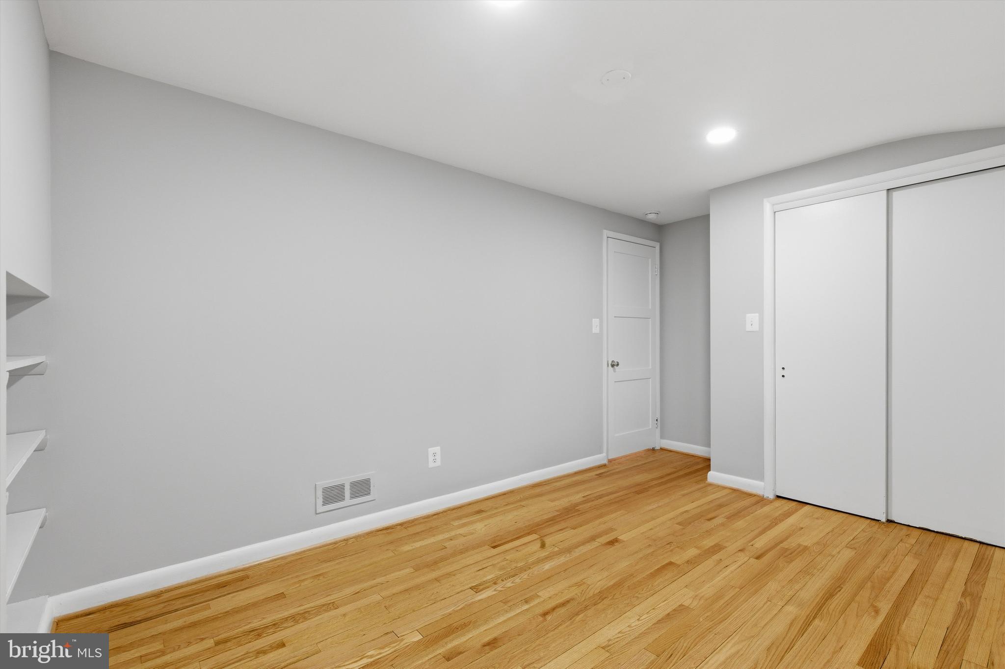 GLENDALE - Residential