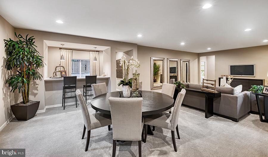 ELMWOOD FARM - Residential