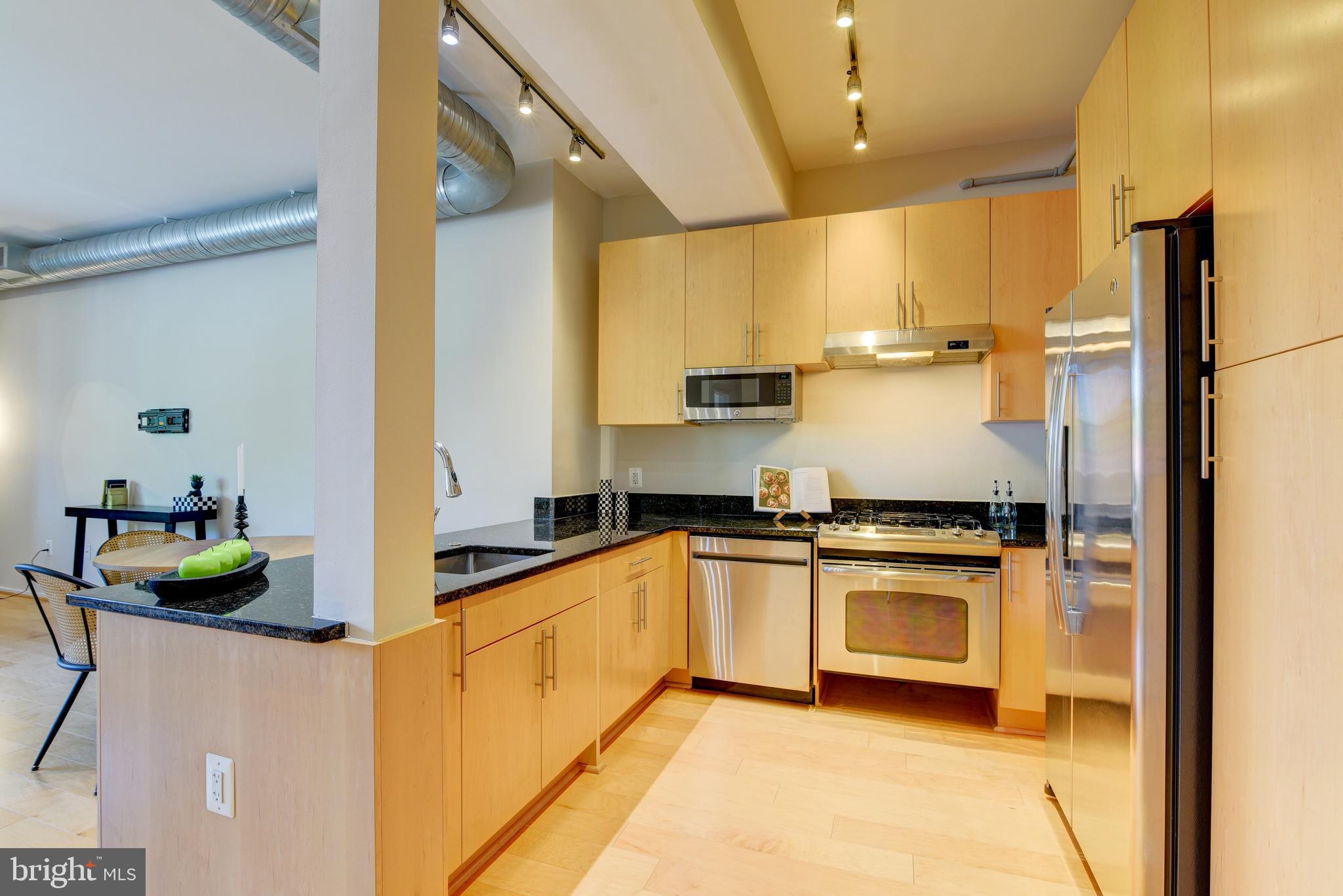 38 PLACE - Residential