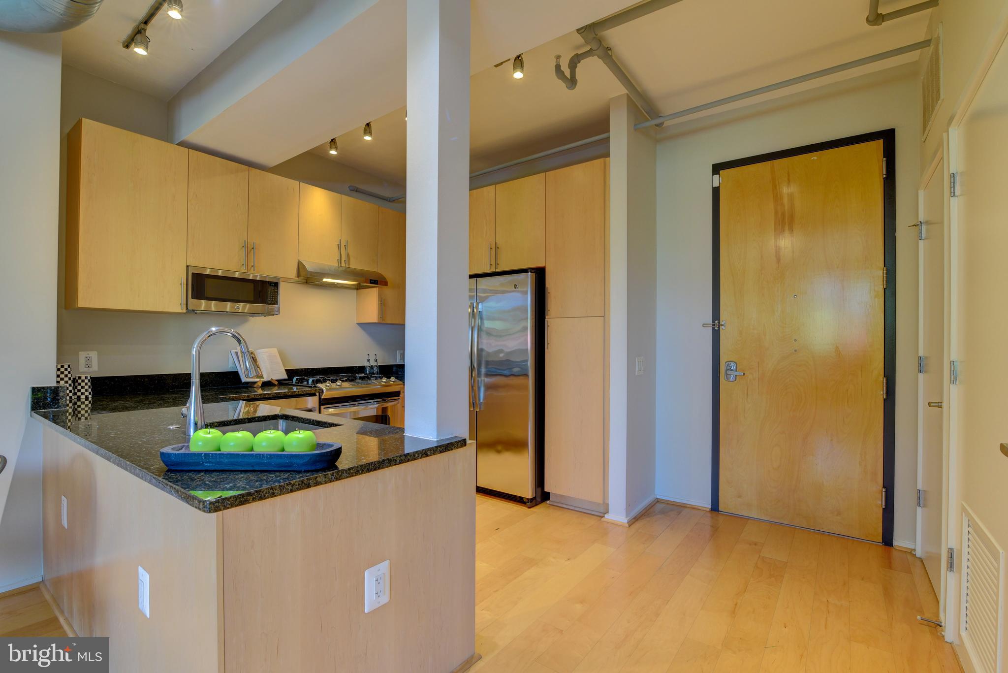 38 PLACE - Residential