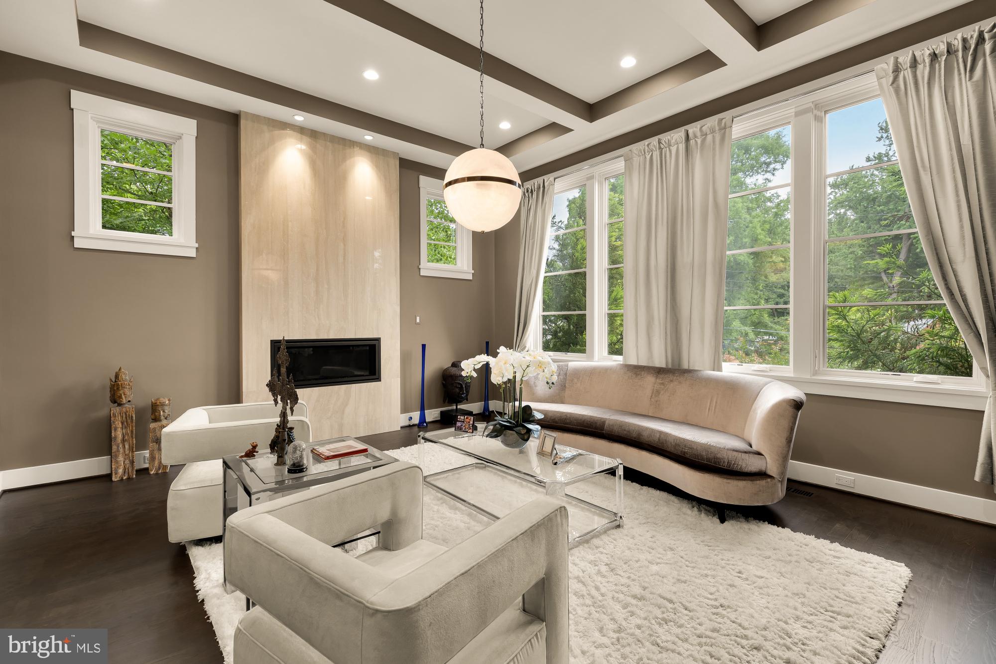RIVERCREST - Residential